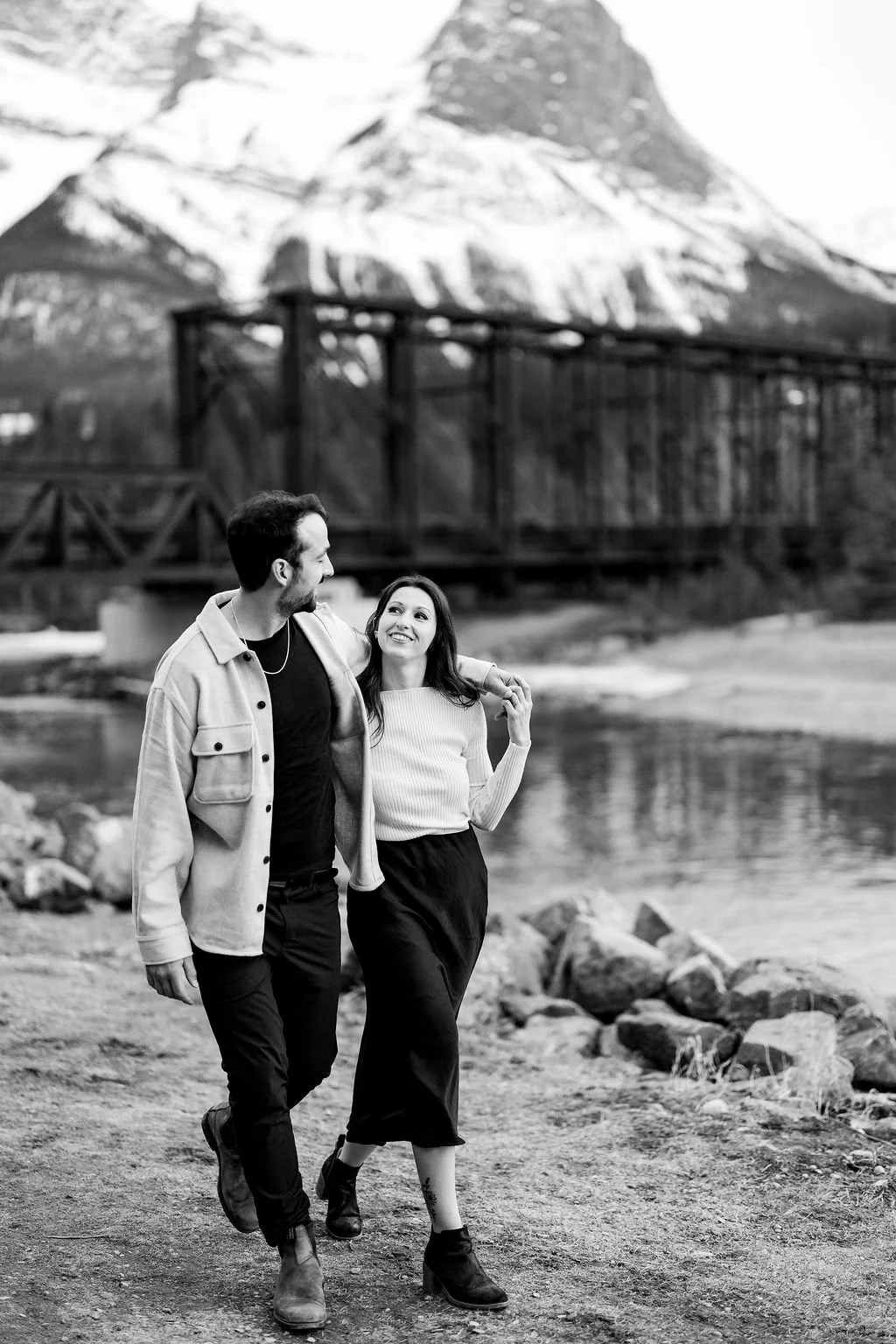 canmore-engagement-photographer-filmed-by-silas-weddings-canmore-engagement-photographer-canmore-engagement-session-alberta-engagement-photography-filmed-by-silas-weddings