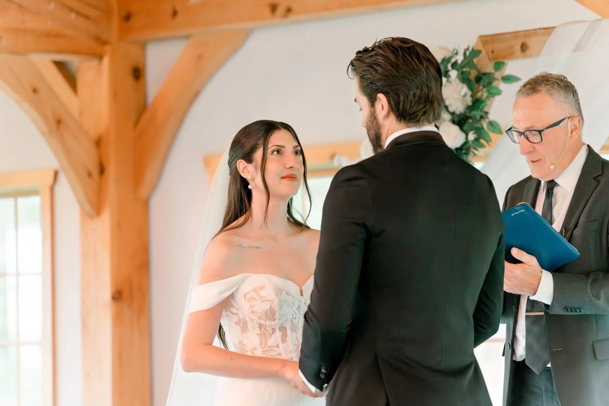 calgary-alberta-wedding-photography-calgary-wedding-photographer-zoo-wedding-photography-fillmed-by-silas-weddings