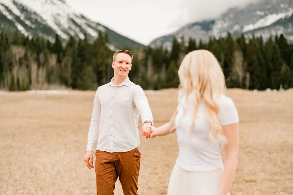 canmore-engagement-photographer-filmed-by-silas-weddings-canmore-engagement-photographer-canmore-engagement-session-alberta-engagement-photography-filmed-by-silas-weddings