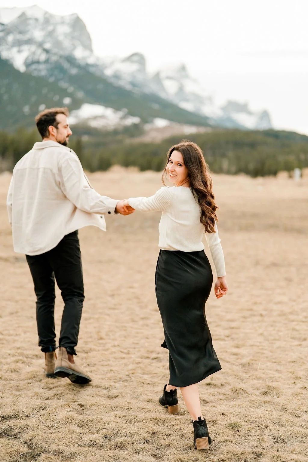 canmore-engagement-photographer-filmed-by-silas-weddings-canmore-engagement-photographer-canmore-engagement-session-alberta-engagement-photography-filmed-by-silas-weddings