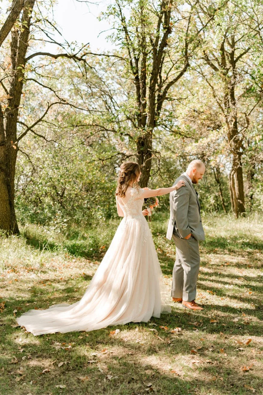 fall-wedding-cochrane-alberta-outdoor-fall-wedding-calgary-filmed-by-silas-weddings-cochrane-wedding-photographer