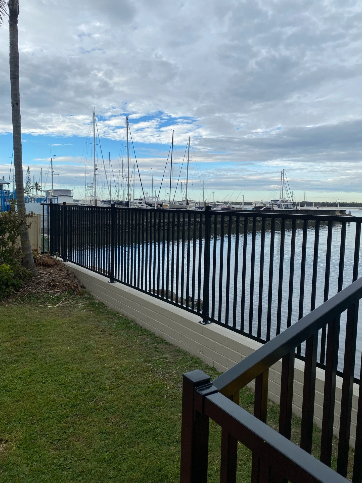Runaway Bay Pool Fence 1.jpg