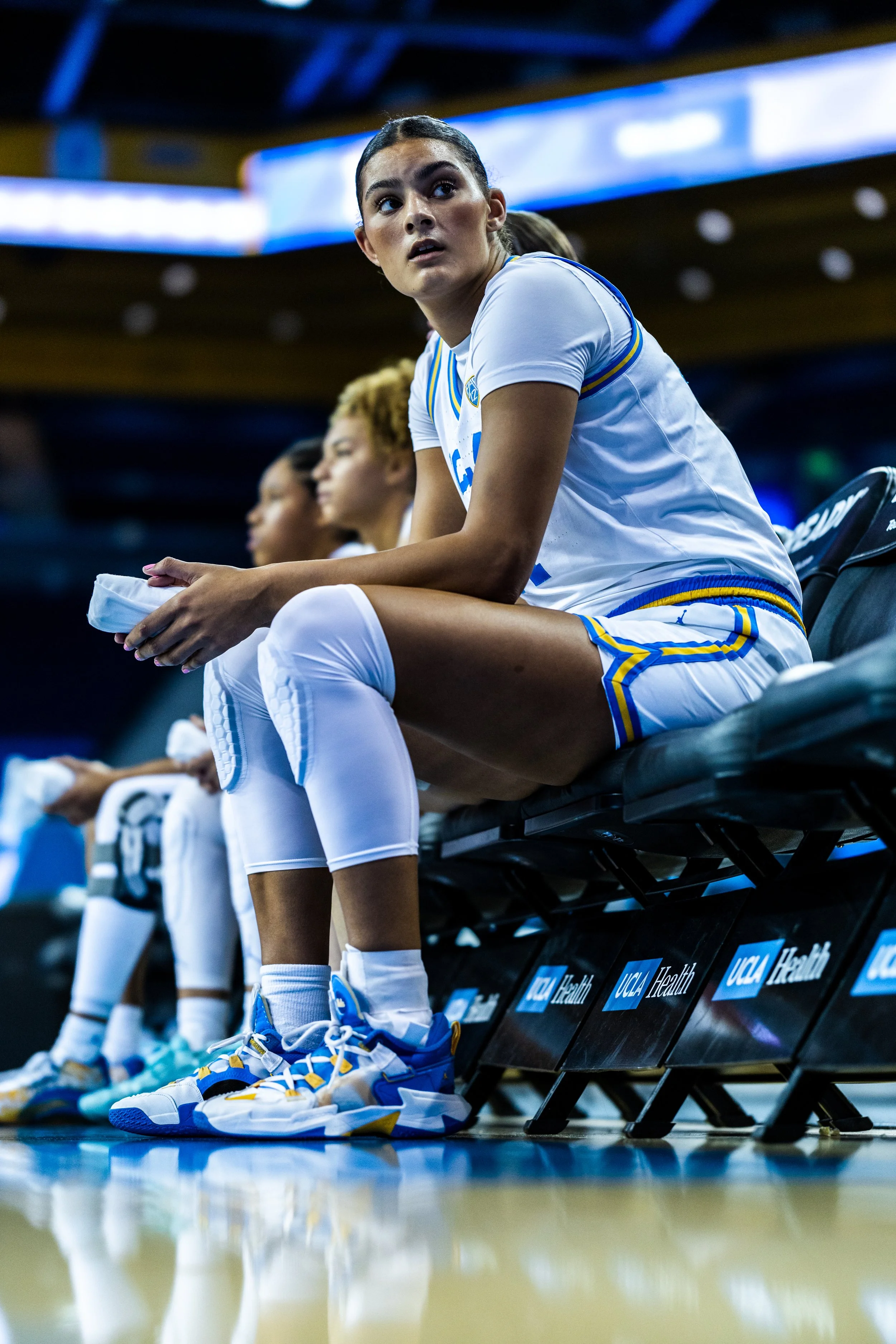 Betts_Lauren_20231207_WBB_CSUN_IL_IMG_3378.jpg