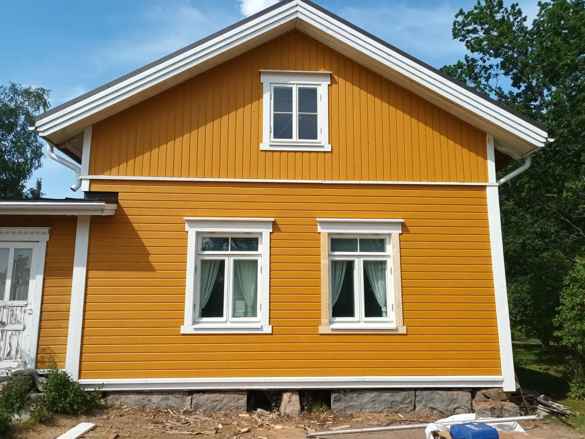 Jalotimpurit_Talon ulkosivulaudoidukset 5.jpg