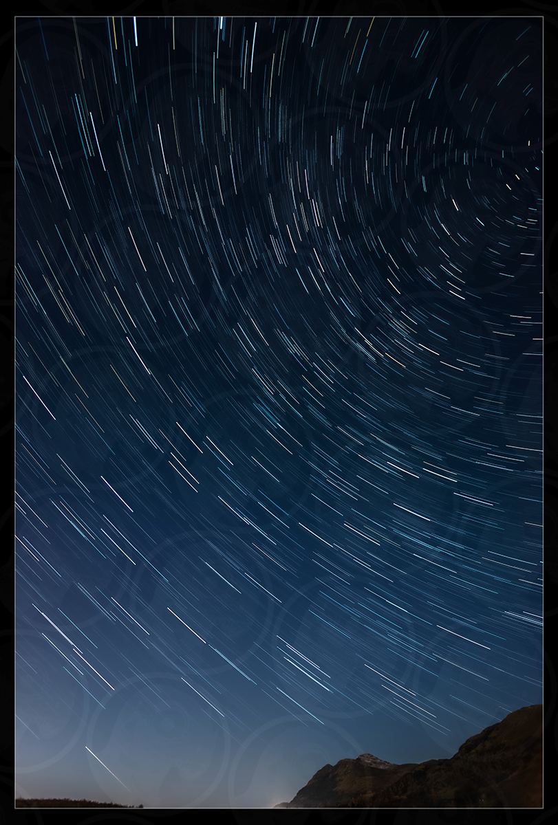 wollyMolly_startrail_full.png