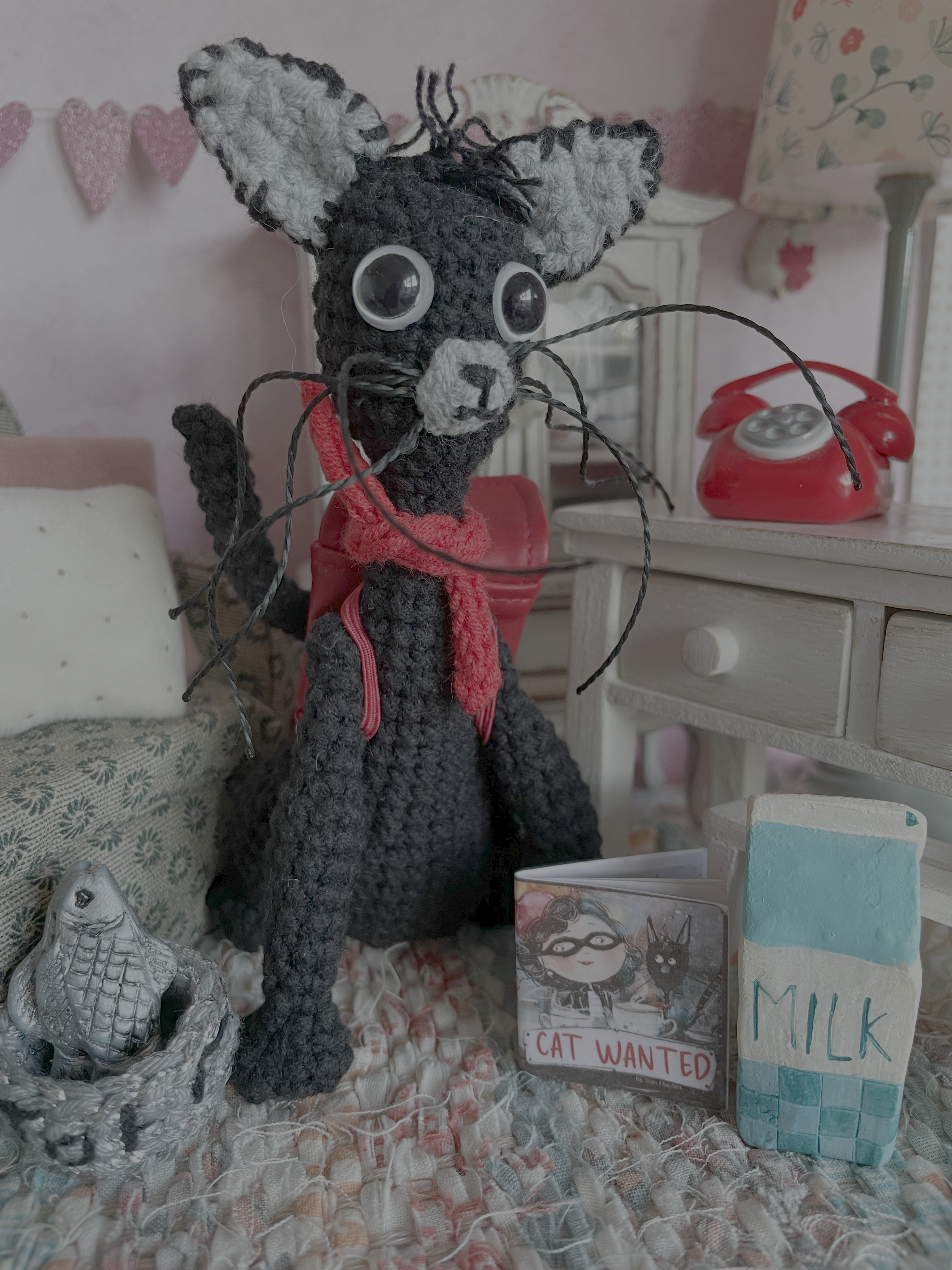 Hand-knitted Toff the Cat.