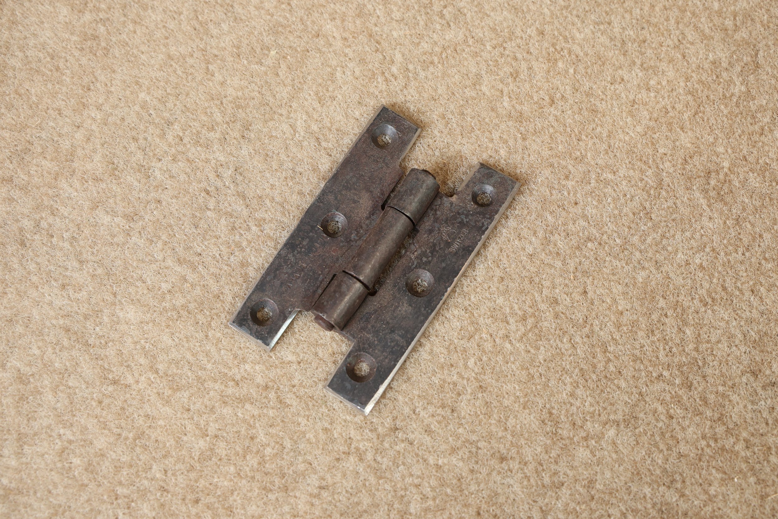 H style cabinet hinge