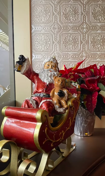 A Day In The Life At the Cafe