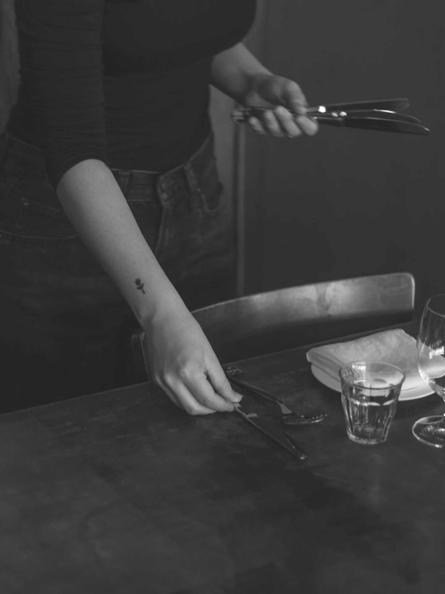 Caf&eacute; Service is looking for students/flexi&rsquo;s to join our Front of House team. We&rsquo;d love to hear from you: info@cafe-servic&eacute;.be