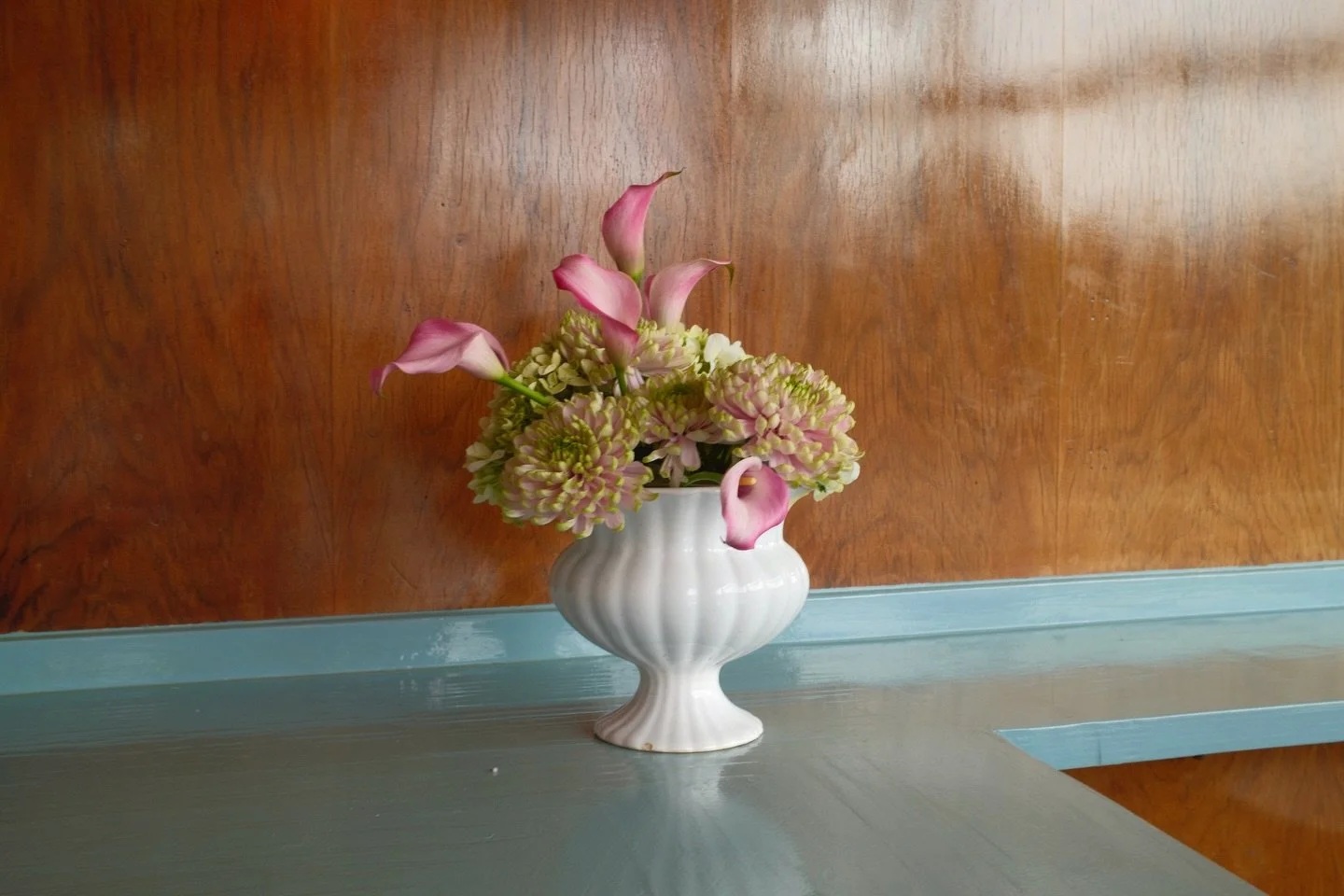 don&rsquo;t forget to buy him flowers! X

( oh how I missed you @studio.schik )