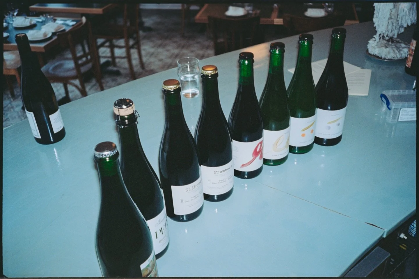 :
M&eacute;taphore - Here and Now: Apricot
M&eacute;taphore - Here and Now: Pinot Noir &amp; Cherry
M&eacute;taphore - I Love It When You Talk Dirty To Me
M&eacute;taphore - Utopia &amp; Visions
Mills Brewing - Mills Glass
Tommie Sjef - Framboos
Tomm