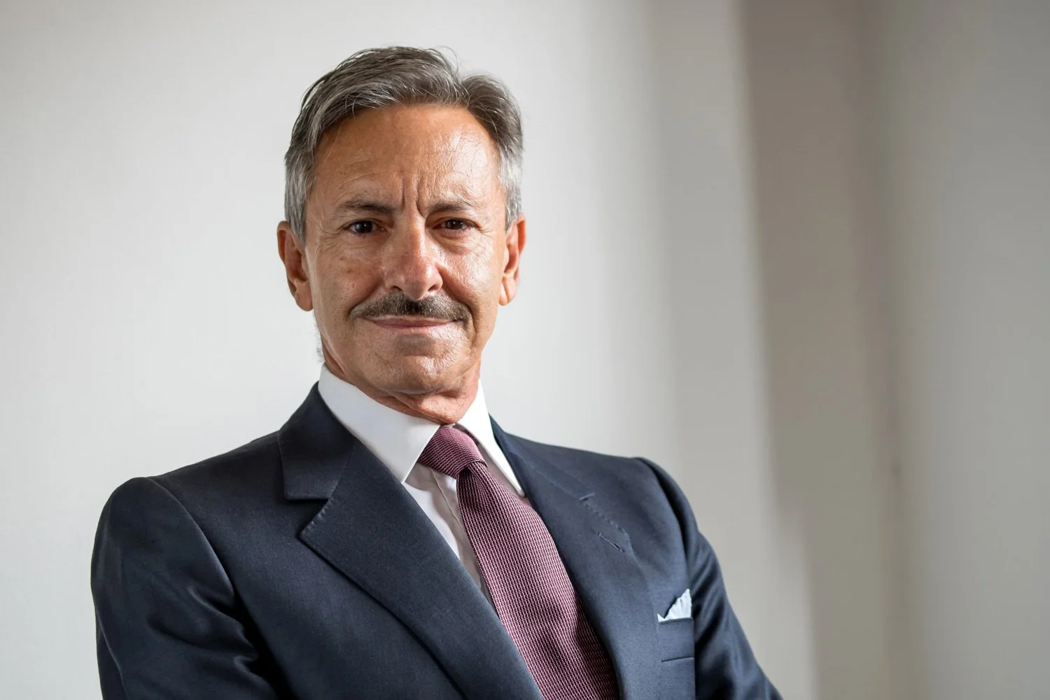 RETRATOS CORPORATIVOS DE GIAMPIERO