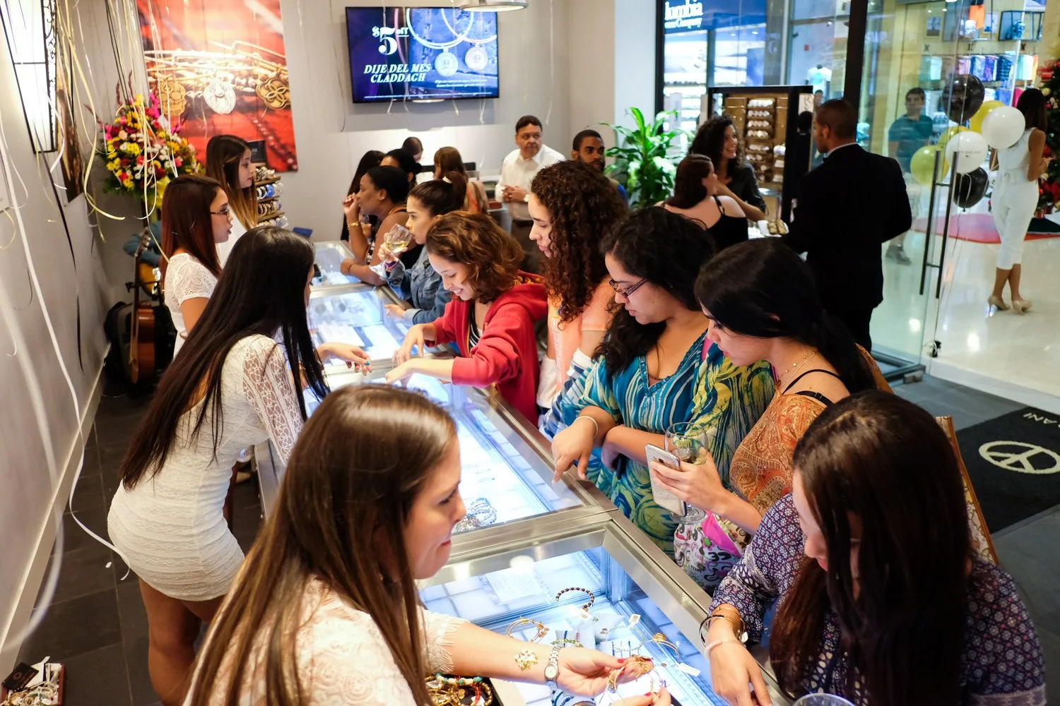 ALTA Inauguración de Alex and Ani - Alta Plaza Mall, Panama City - 17-11-2016-136-14.jpg