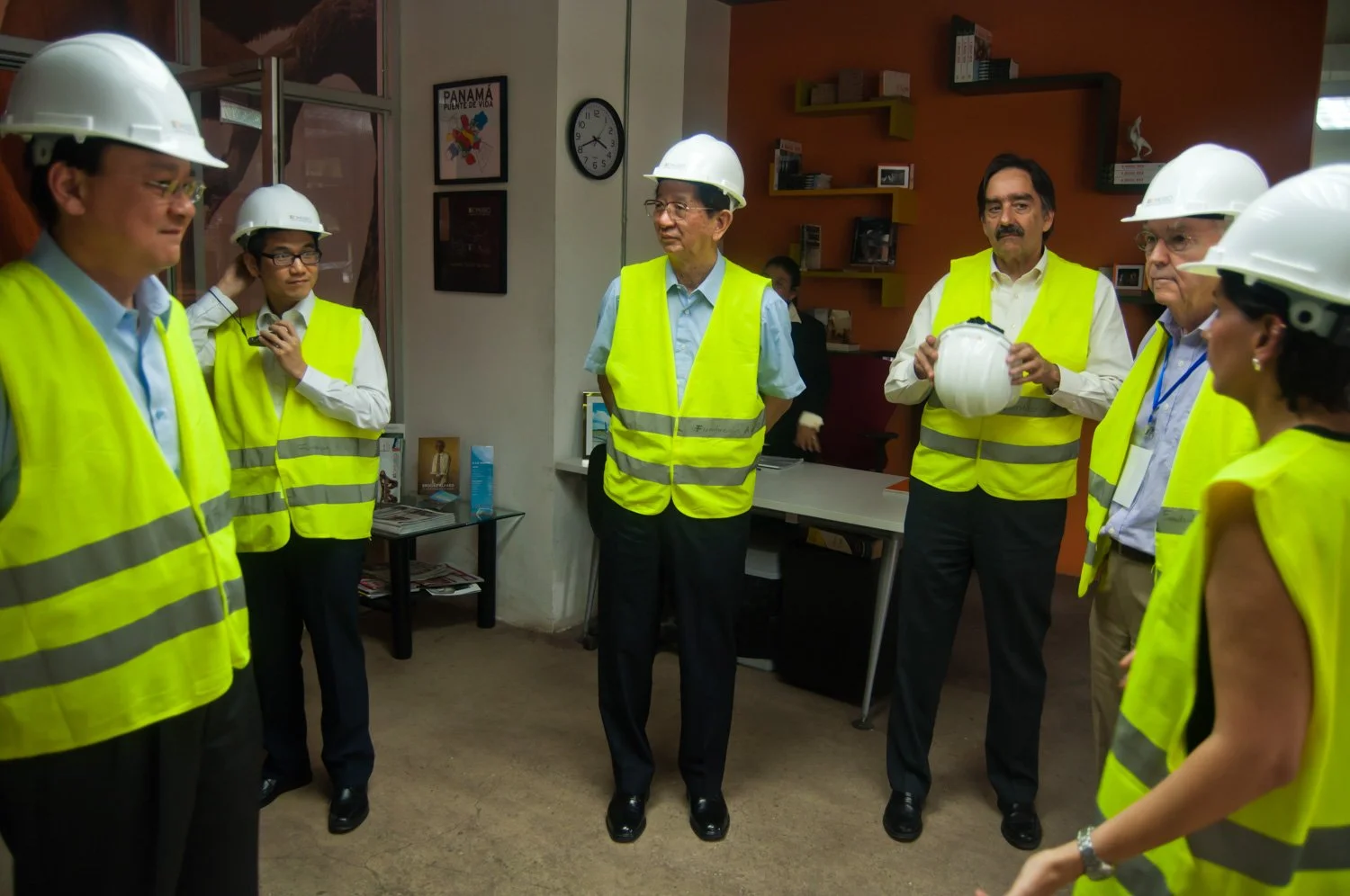 Visita_Biomuseo_Dr.Yuan-Tseh_Lee_Panama_City_18-10-2012-41-5.jpg