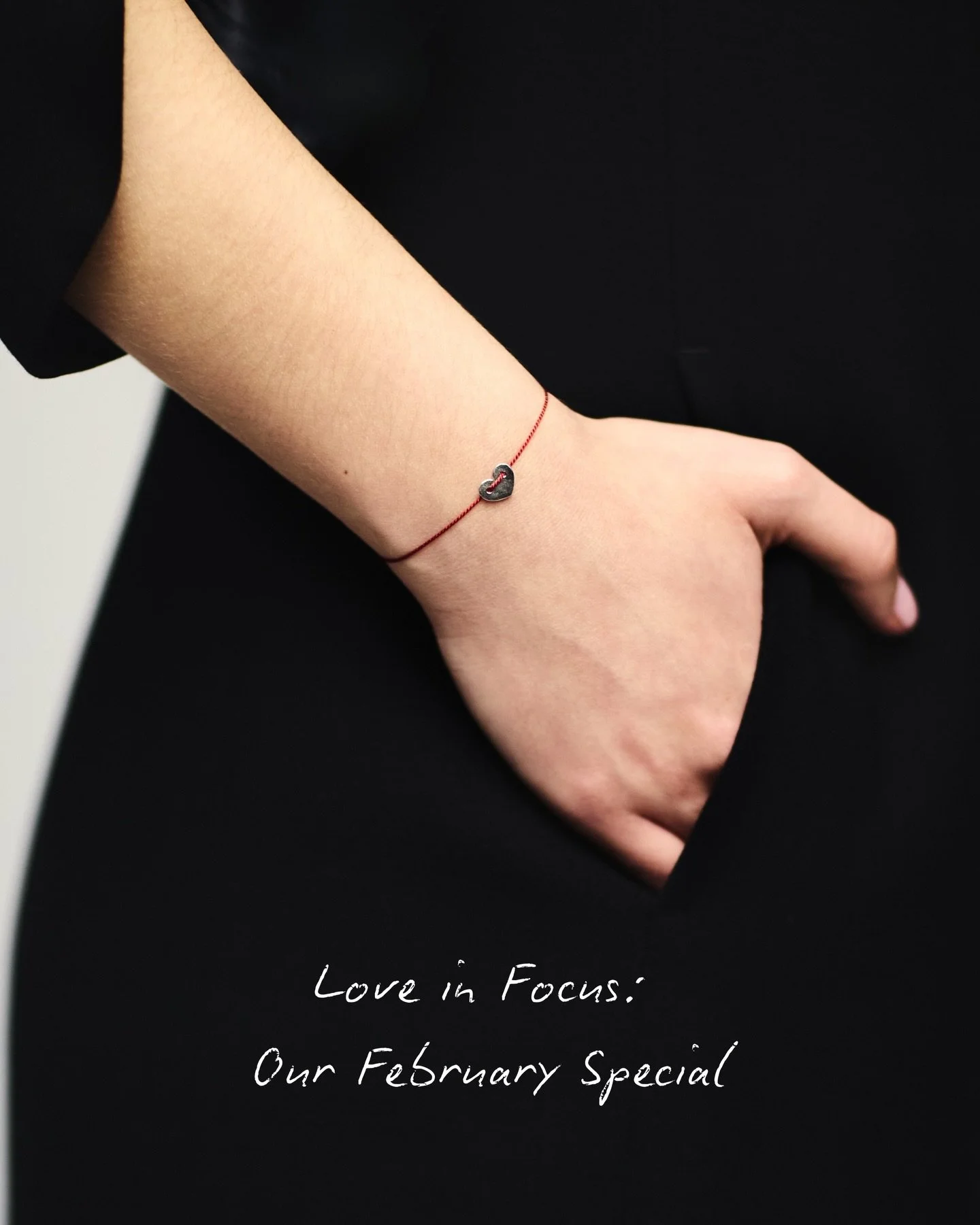 This February only! 

To make this season of love even sweeter, we&rsquo;ve prepared a little something special.&nbsp;With every gift certificate purchased, we&rsquo;re including a delicate bracelet with a silver heart. Let it be a tiny symbol of the