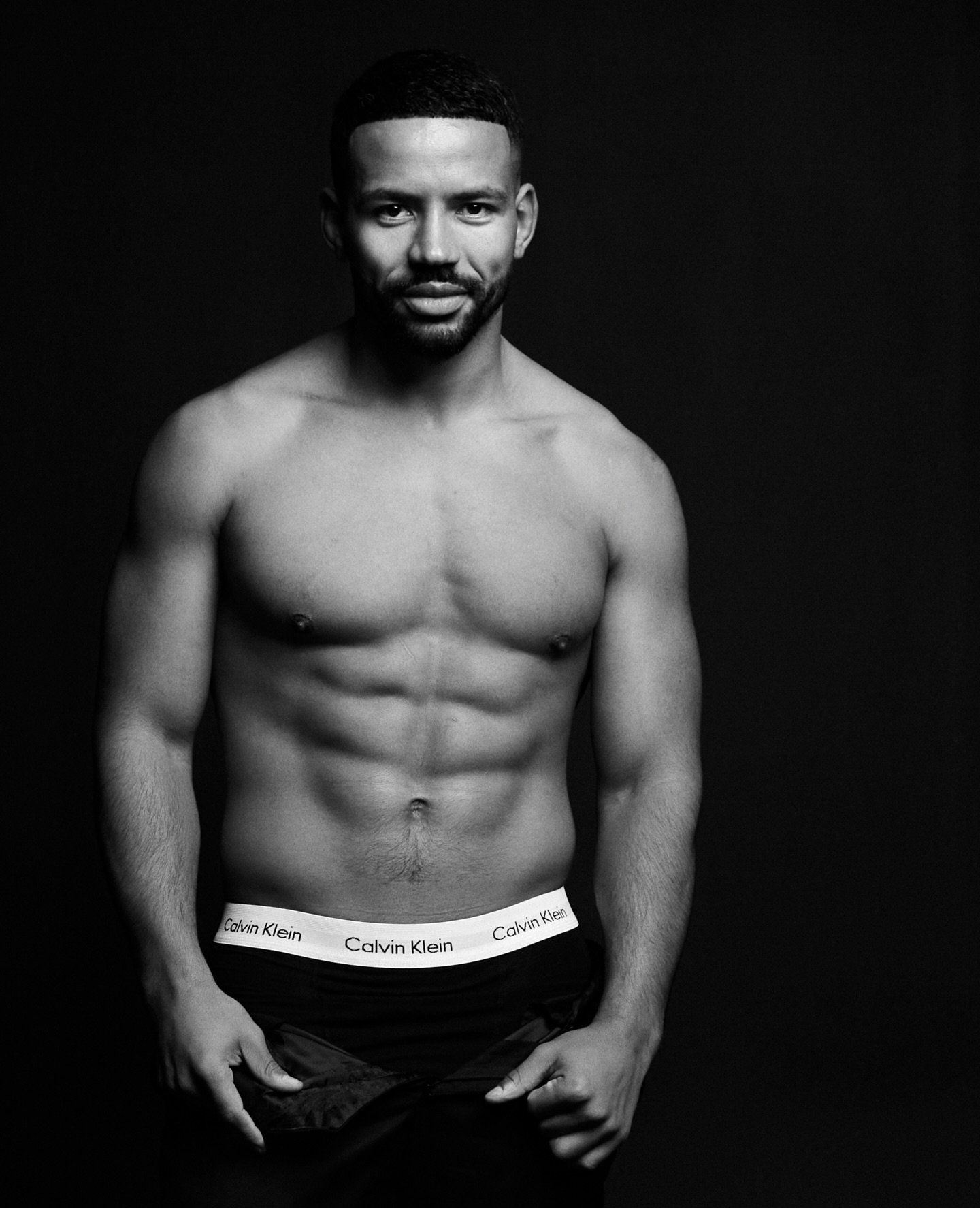 A space for men, too.

Self-portrait is both an engaging and practical experience, especially if the idea of a traditional photoshoot, where someone else controls the process, feels uncomfortable.

When no one is watching, it becomes easier to experi