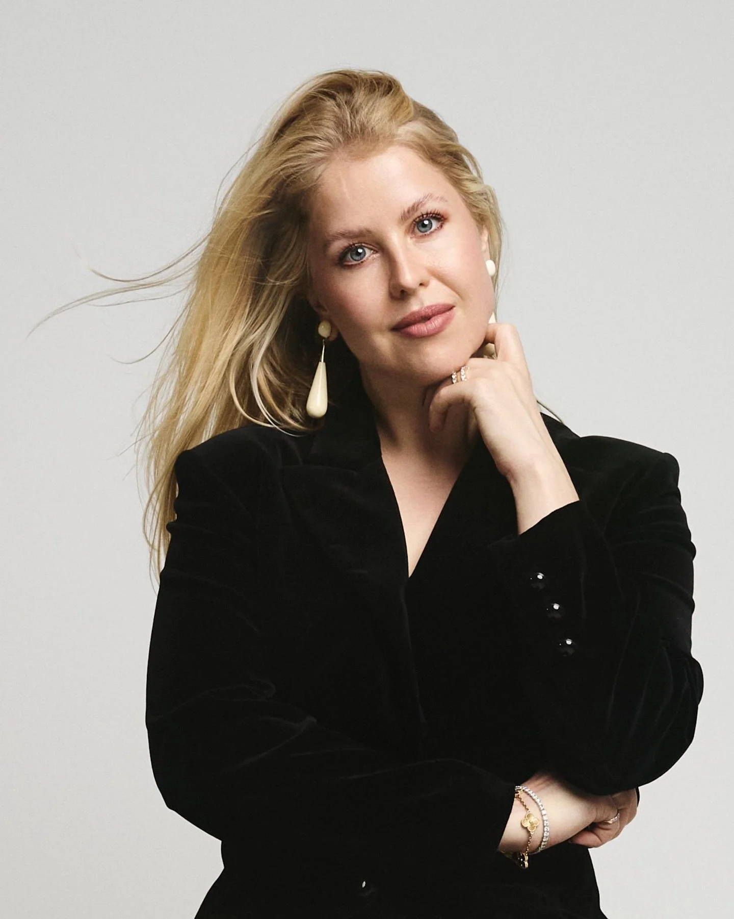 Ever wonder why it&rsquo;s so much easier to take a great selfie in your car than a professional photo in a studio?

It&rsquo;s usually because we&rsquo;re at our most &laquo;&raquo;us&raquo;&raquo; when no one is watching, which is exactly why a sel