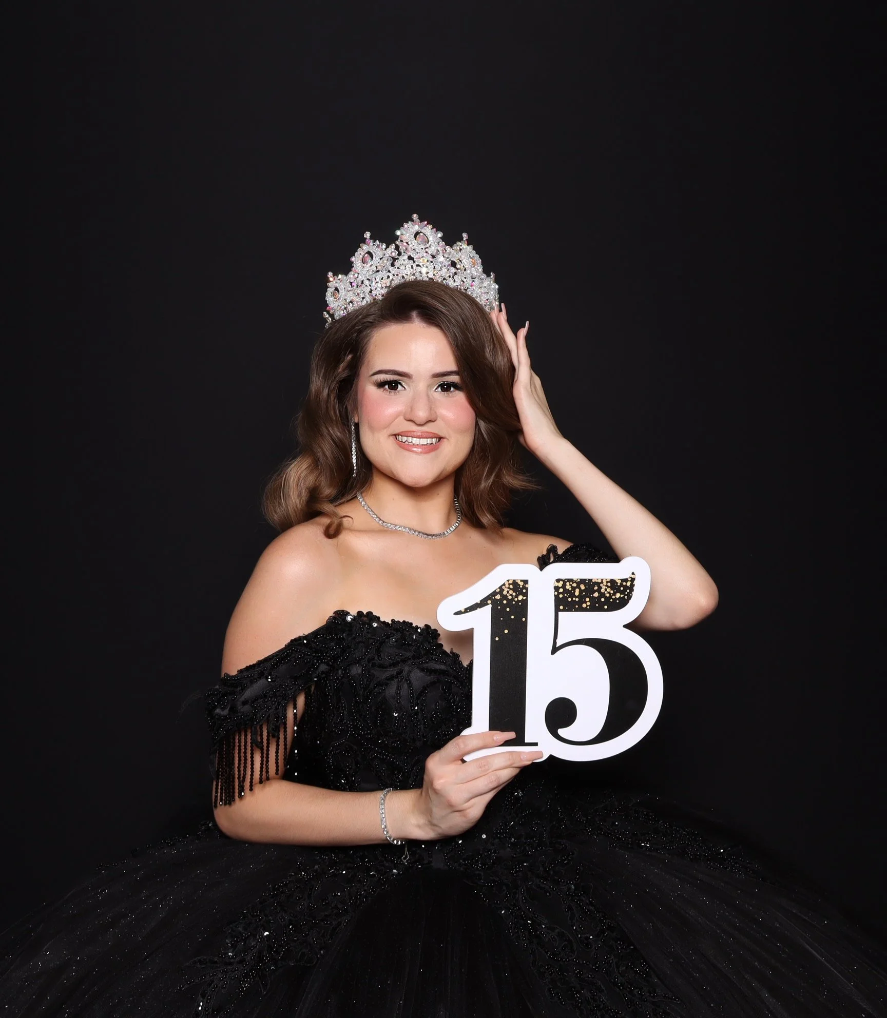 Quince Black Photo Booth.jpeg
