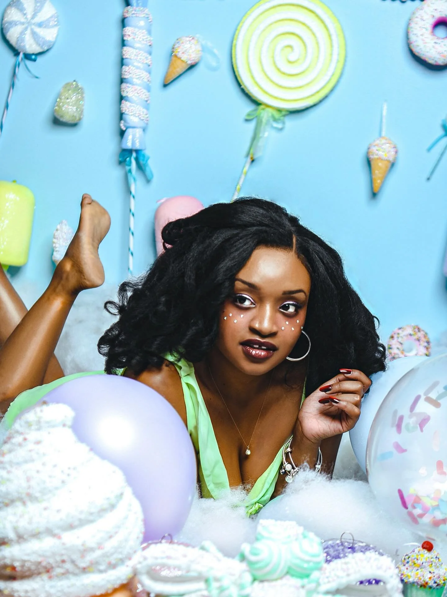 Givin&rsquo; You A Sugar High That&rsquo;ll Make Ya Heart go Boom🧨🍭

Stream Boom on All Platforms❣️ ❣️

📸: @somadds