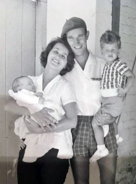 Alec Gelcer with his wife Esther, Alon and son, Jim