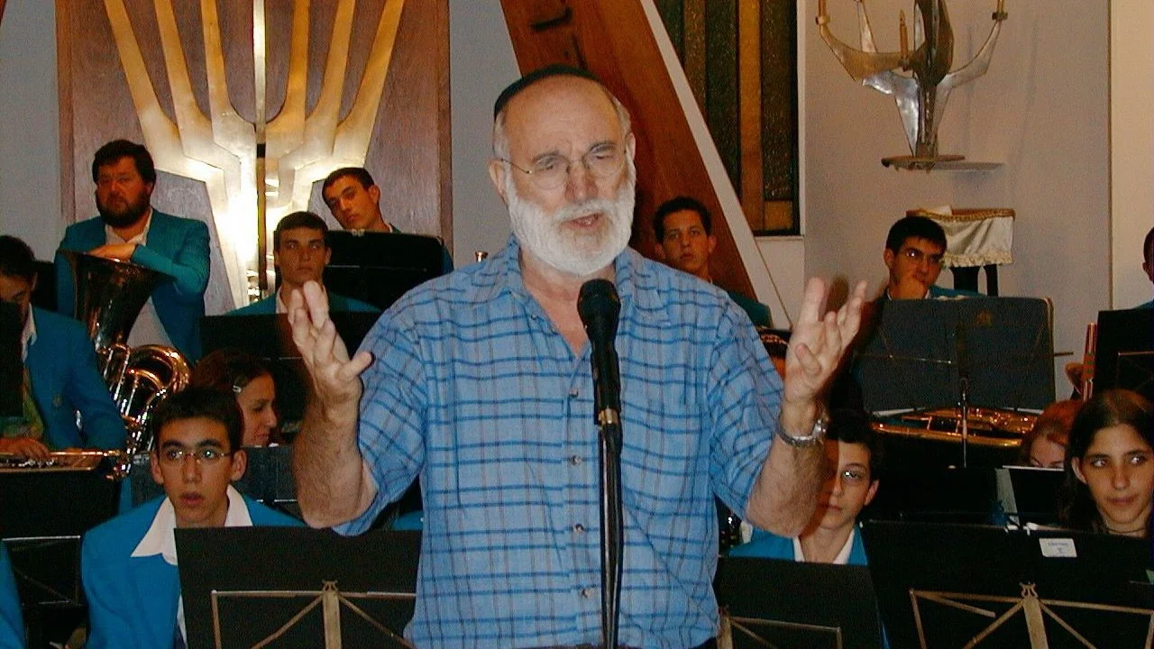 Alec Gelcer at Congregation Habonim