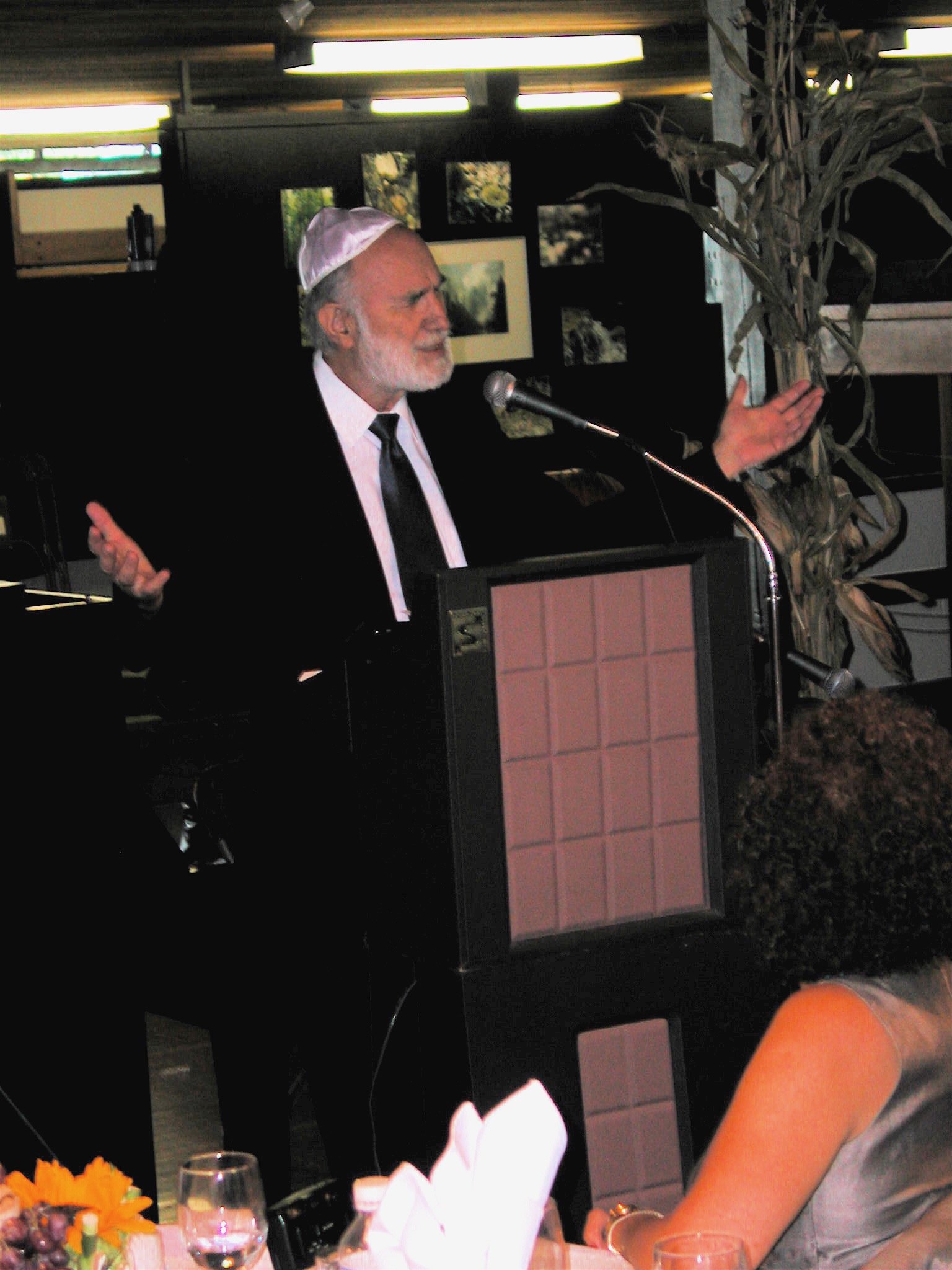 Alec Gelcer at the podium telling one of his many stories - At his grandson Jacob's Bar Mitzvah.