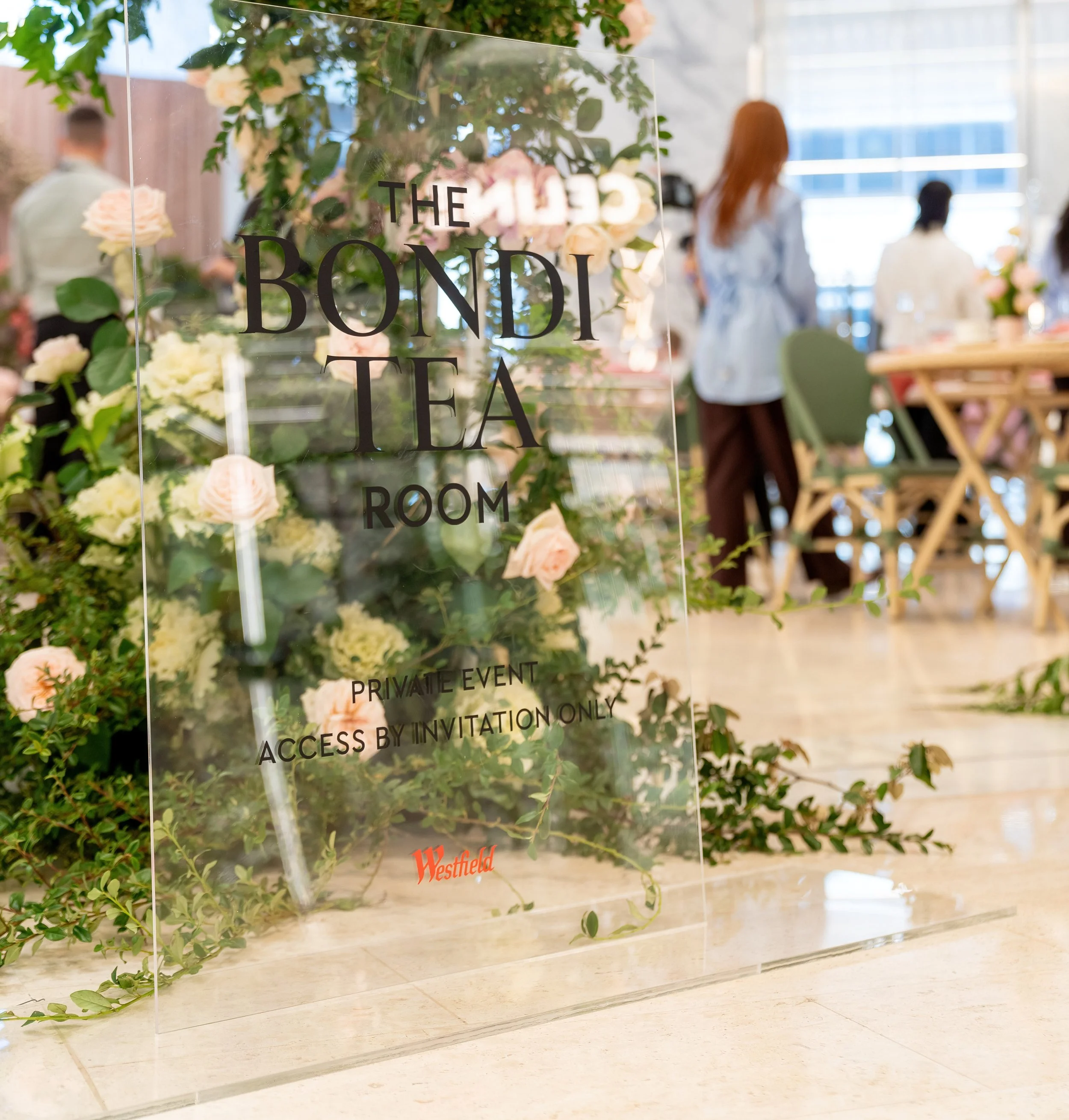 Stunning acrylic signage and branded bags by Mesh Print￼ for the Mother&rsquo;s Day High Tea event at Westfield Bondi!

We&rsquo;ve got more to show 👀 stay tuned!

@westfieldbondijunction
@meshprint_

#CustomSignage #CustomBags #MeshPrint #MothersDa
