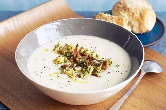 Cauliflower & Parmesan Soup with Crispy Bacon