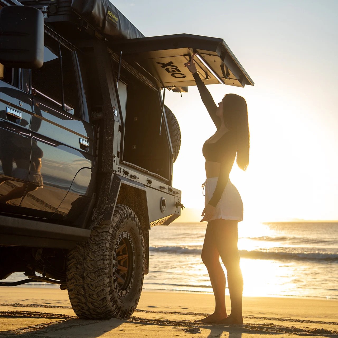 teralume-industries-79-canopy-door-x-strip-beach-m_a3bdc054-b35a-4709-a4f0-e446638fc24f_1800x1800.jpeg