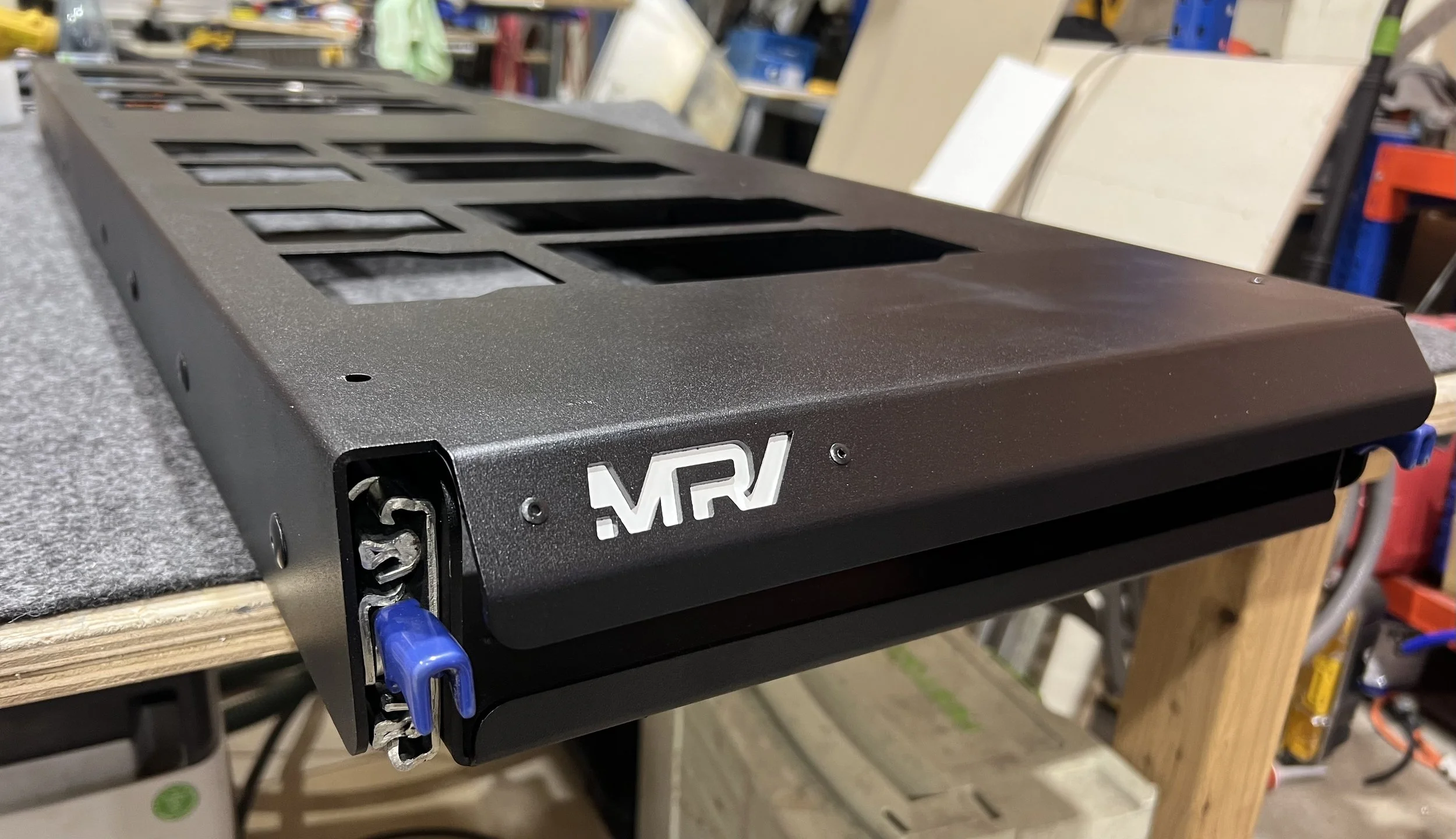 MRV MILWAUKEE DBL SLIDE with Tray