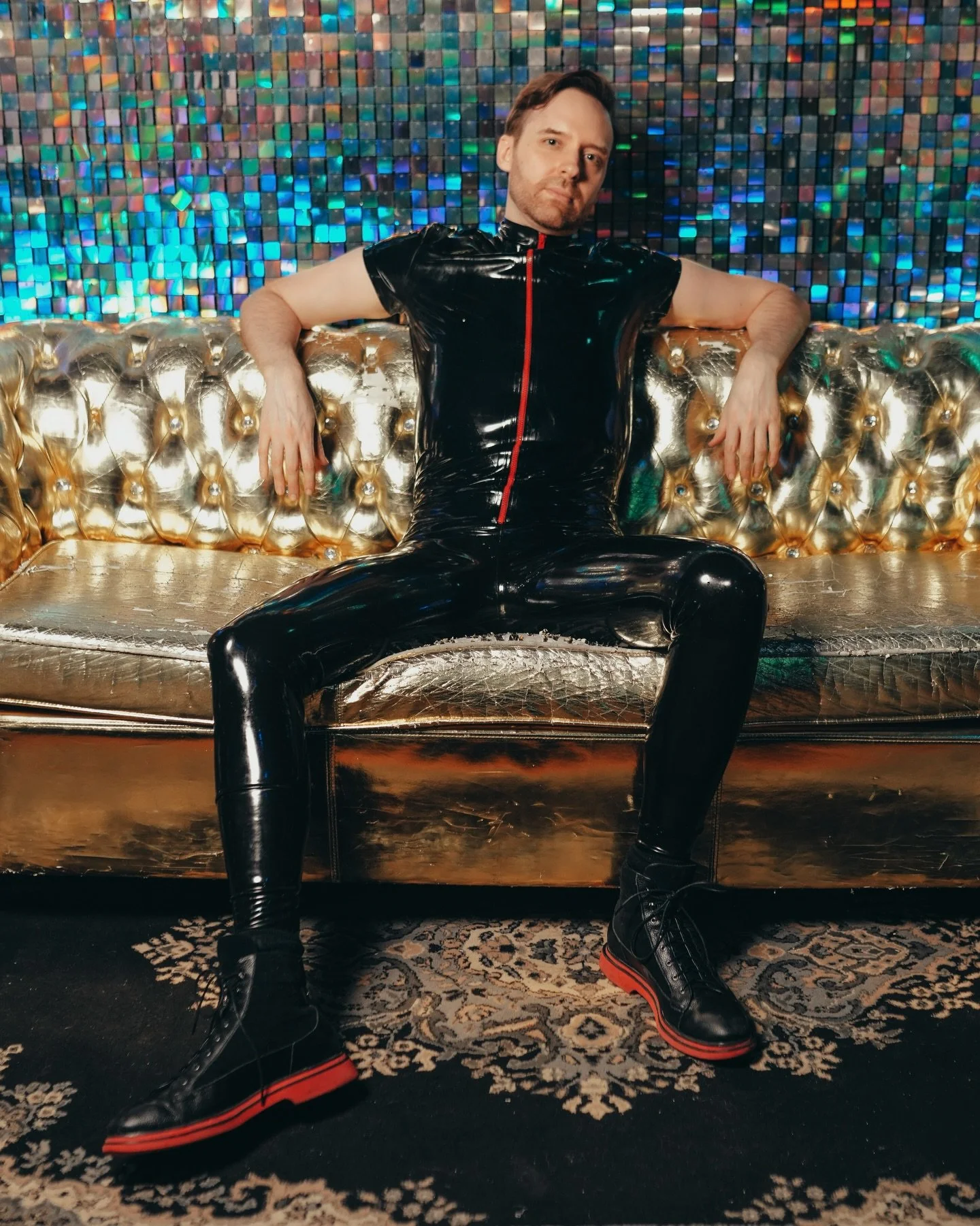 This feature is as OG as it gets in the Gloss lore: THE @hawthornenewyork 💥 co-founder of our home venue @hitmeupnycity and longtime friend and supporter of @tess.itura.nyc @tempus_brooklyn and all the Gloss Bosses! 

Tess and Tom&rsquo;s relationsh