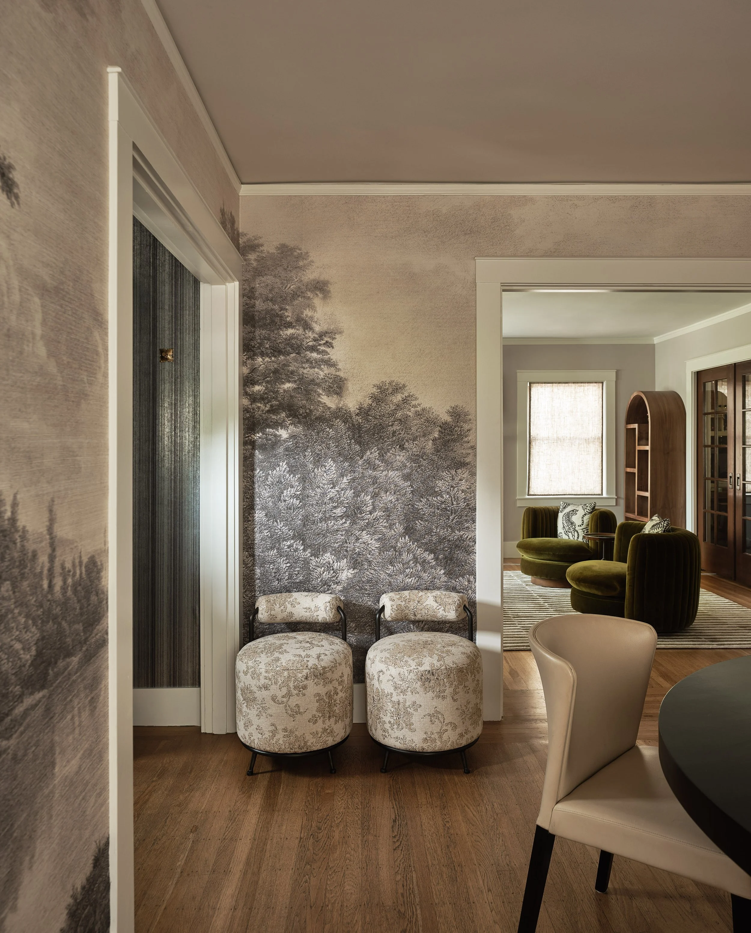 1617Spruce_Entry_02.jpg