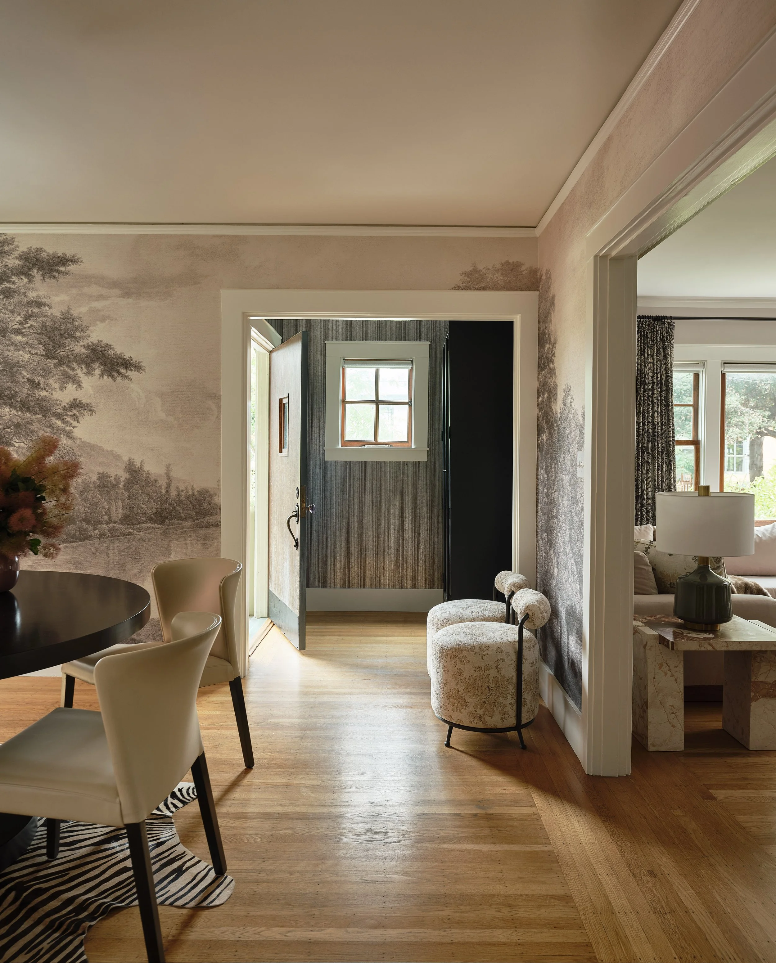 1617Spruce_Entry_01.jpg