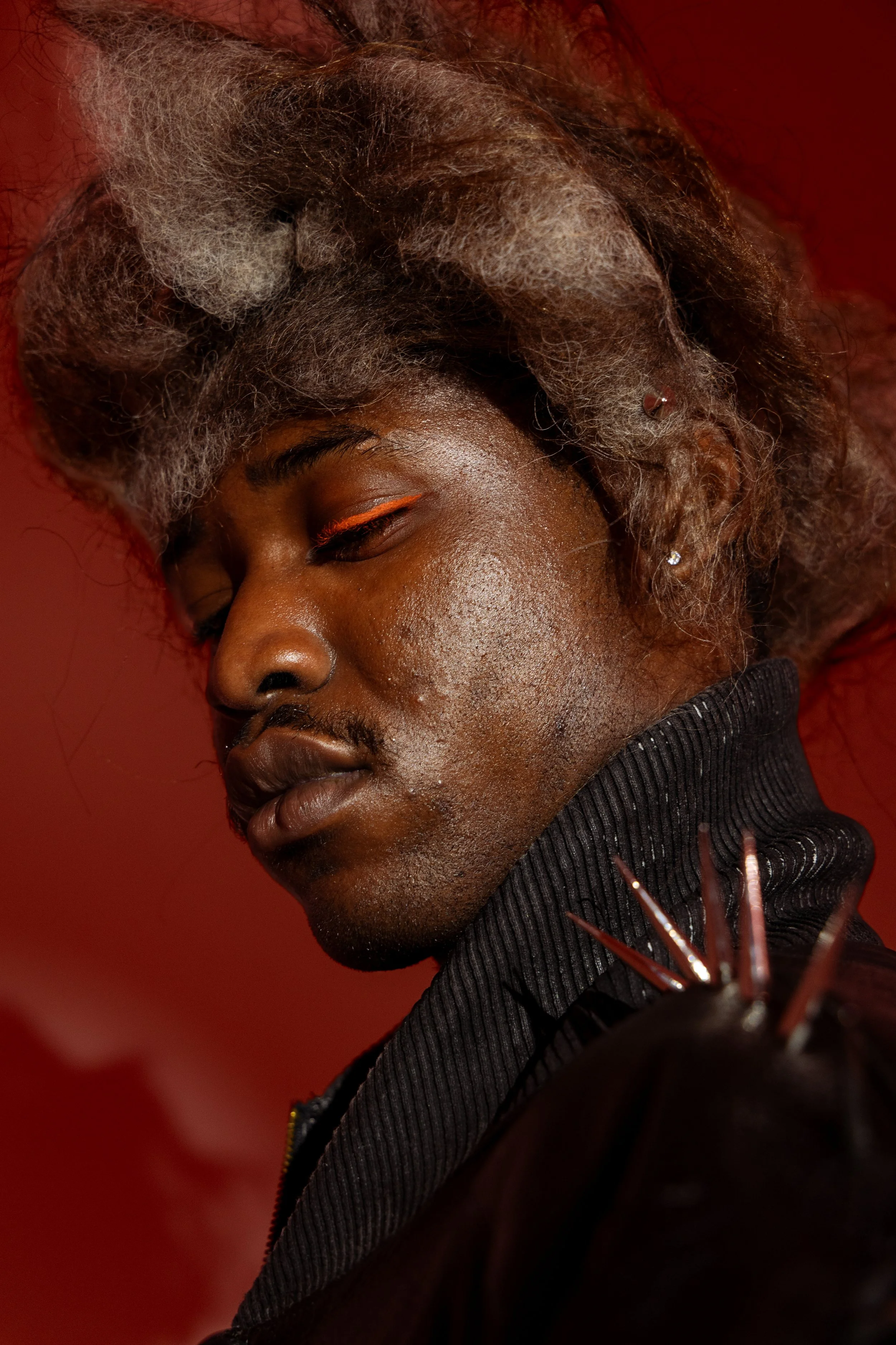 HMUA/Hairpiece: Lori S Makeup & FX |
Photographer: @lou.studios_
Assistant: @finerystud
Agency: @facon_au
Talent: @eghosa_a
Designers: @ethero_____ and @therabbana
Stylist: @520manqi