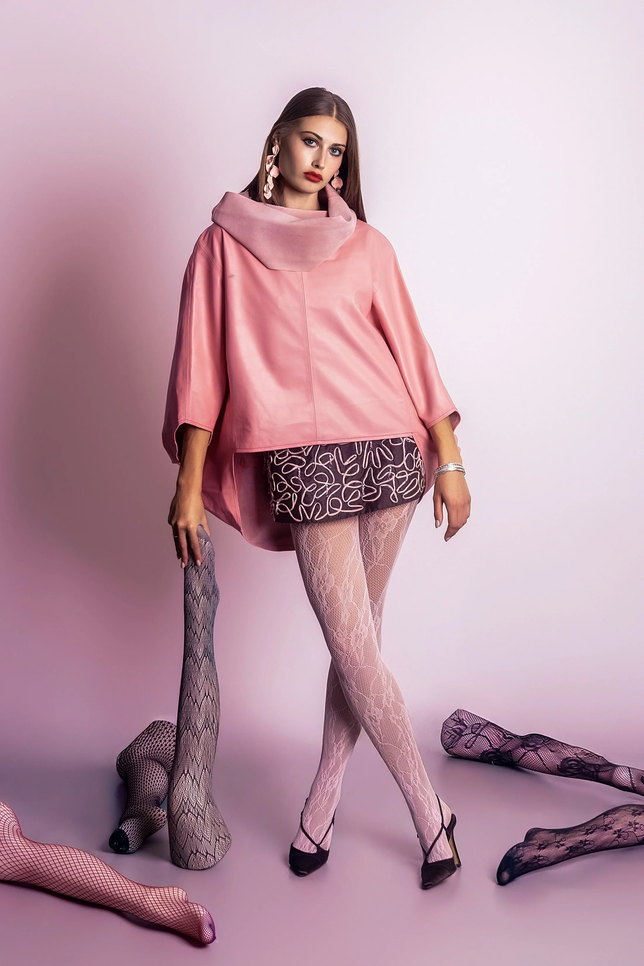 Model : Tekla Peterffy | Photographer: Zoe Varol | HM & Hairpiece: Lori S Makeup & FX | Designers : Letheronme & Annaliseemmi