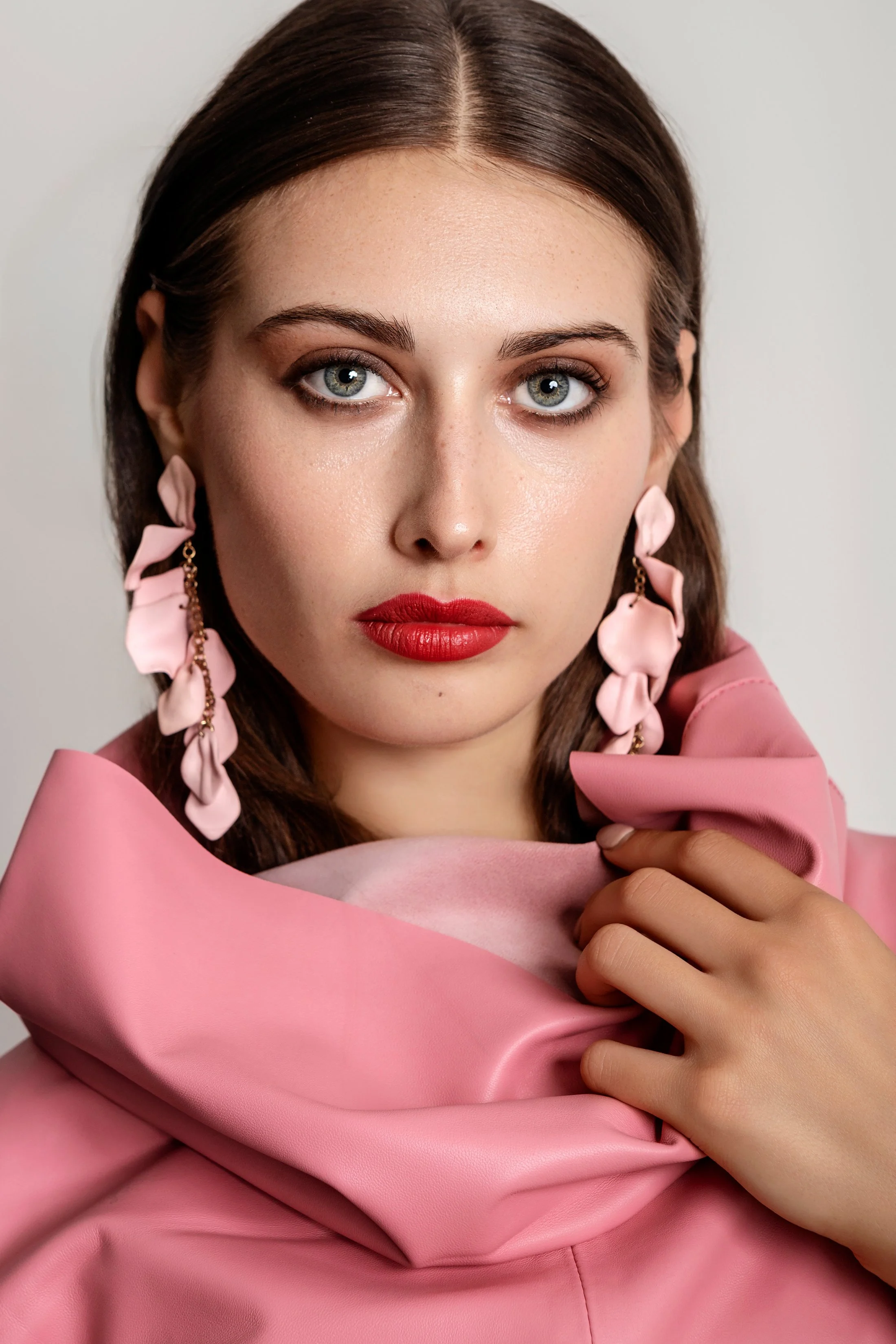 Model : Tekla Peterffy | Photographer: Zoe Varol | HM & Hairpiece: Lori S Makeup & FX | Designers : Letheronme & Annaliseemmi