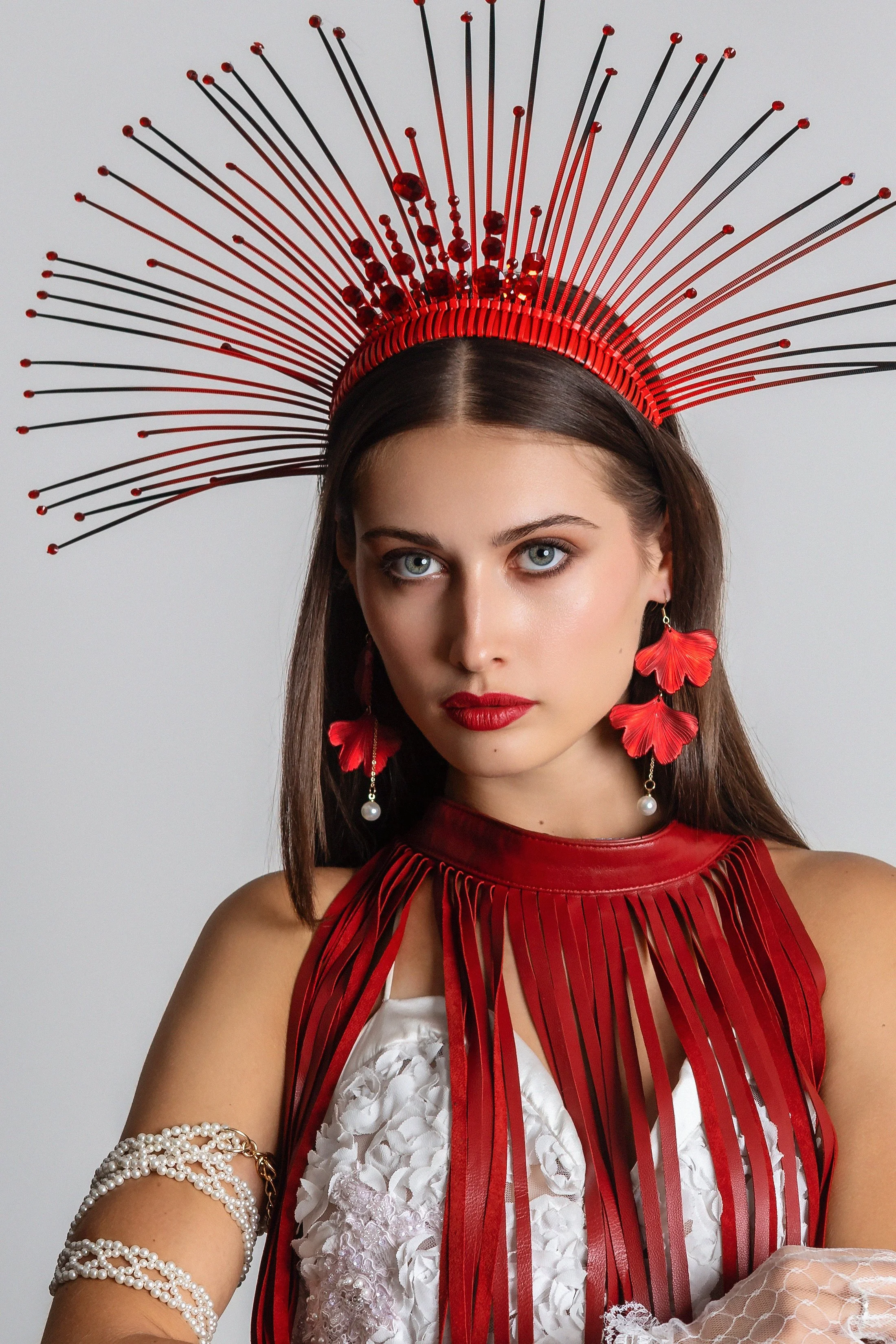 Model : Tekla Peterffy | Photographer: Zoe Varol | HM & Hairpiece: Lori S Makeup & FX | Designers : Letheronme & Annaliseemmi