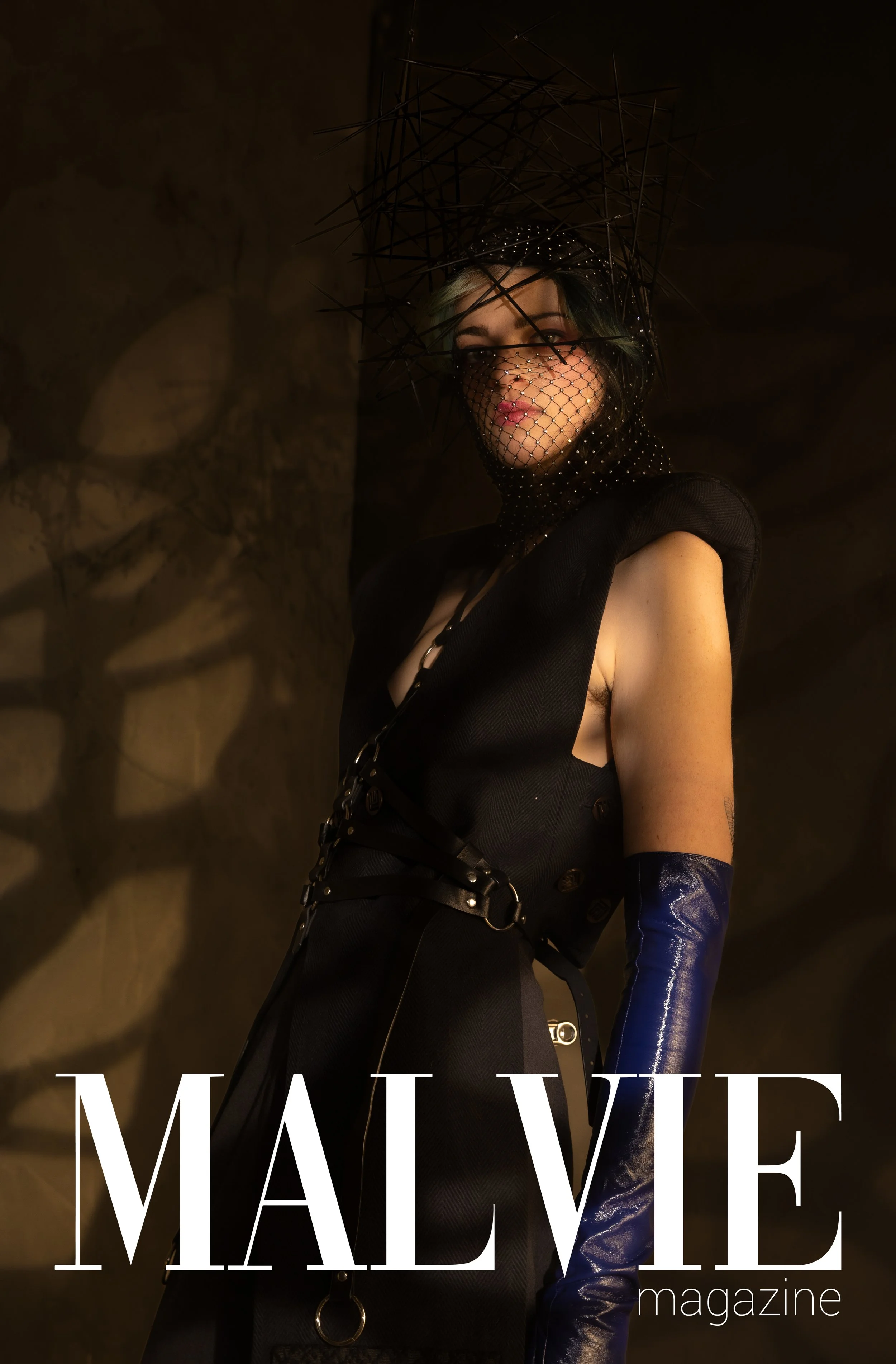  HMUA: Lori S Makeup & FX | Hair Piece: Lori S Makeup & FX | Photographer: Zoe Varol | Magazine : Malvie | Model:  Elle Farrow | Styling team: AM PM Studio & Jay | Designer: Shiyo