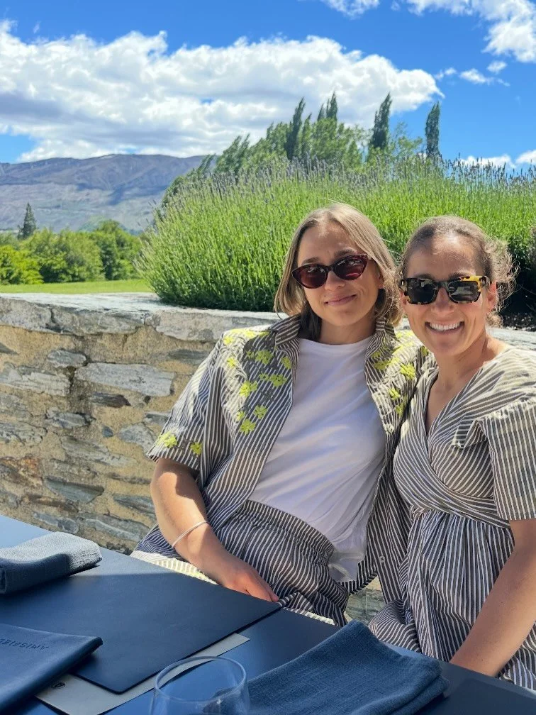 TRS Weekly Round-Up 🤌🏼

- Christmas Partyyyy @amisfieldrestaurant 

- Basil for days!!!!

- BBQ salads - Harissa carrots, crispy chickpeas + whipped feta (recipe on TRS app)

- 2026 Strategy matchas

- Scoping out shoot locations for our cookbook s