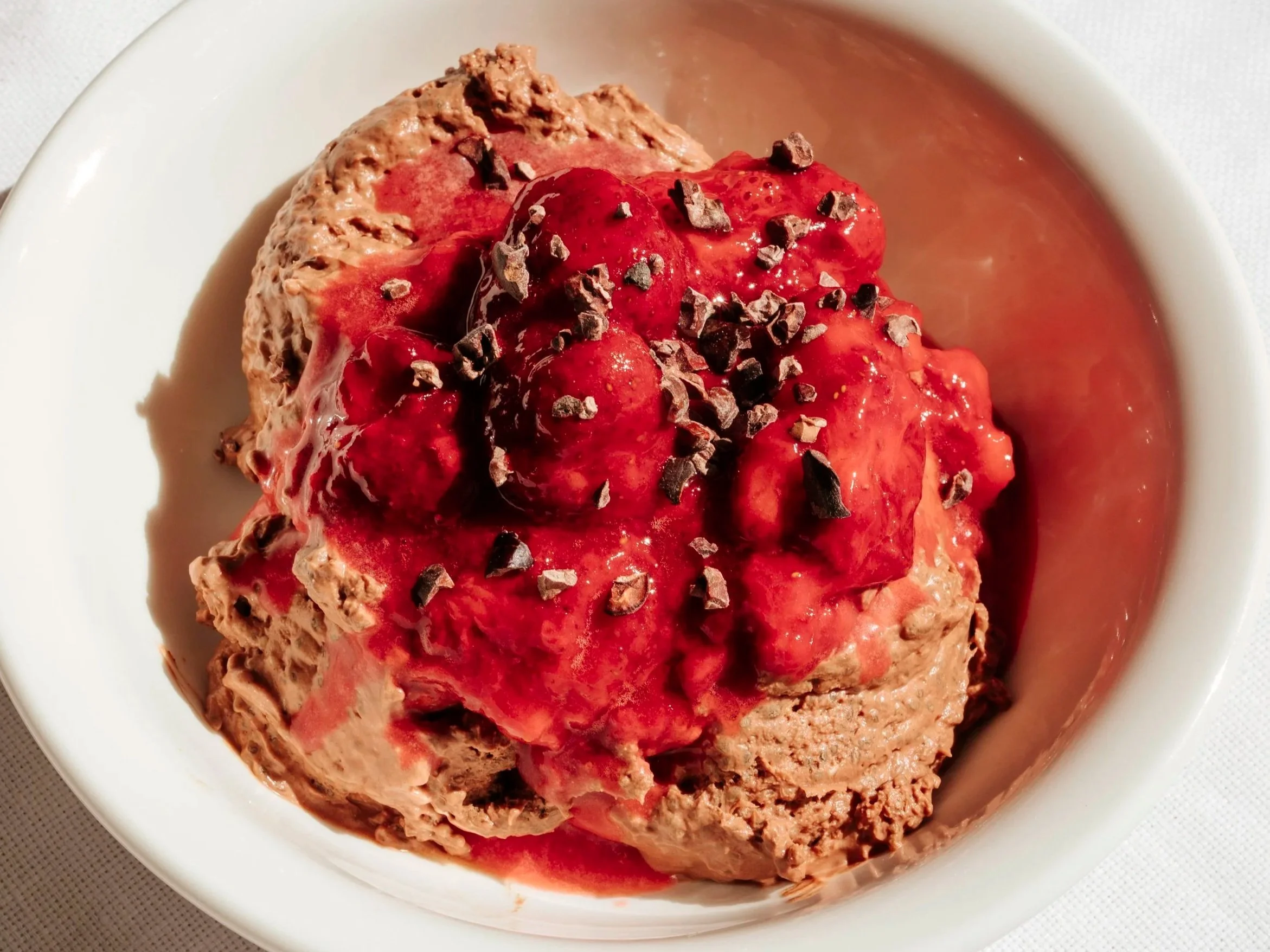 Cacao Strawberry Chia Pudding