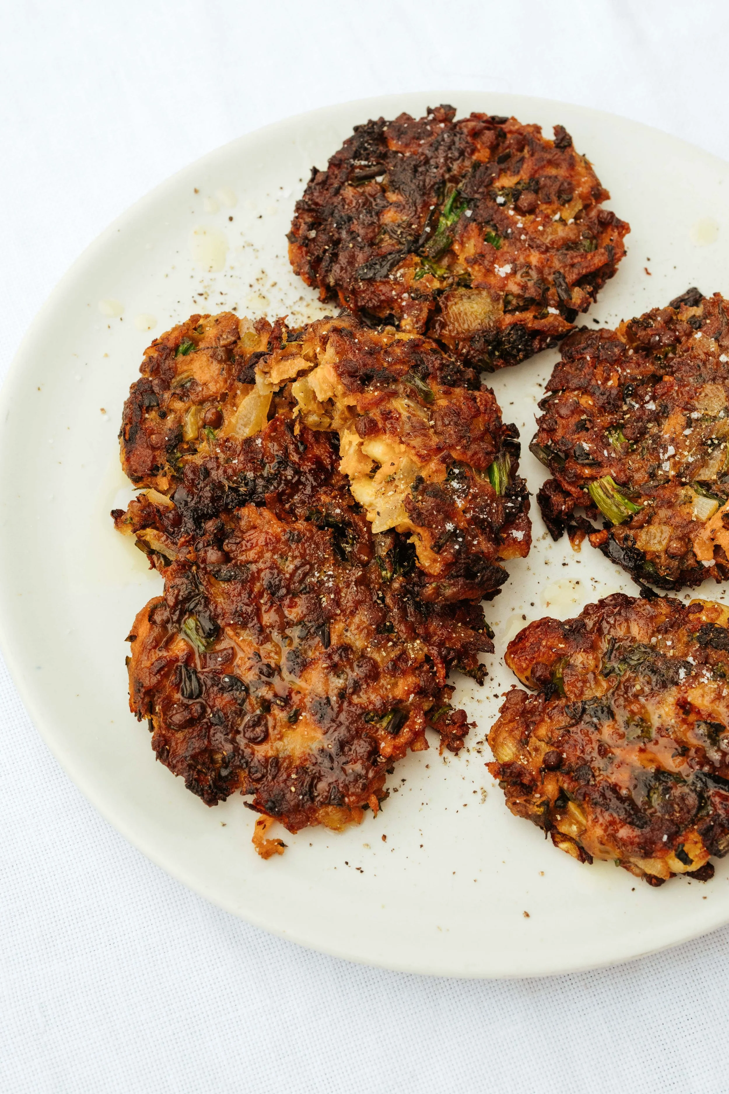 Broccoli + Halloumi Patties1.jpg
