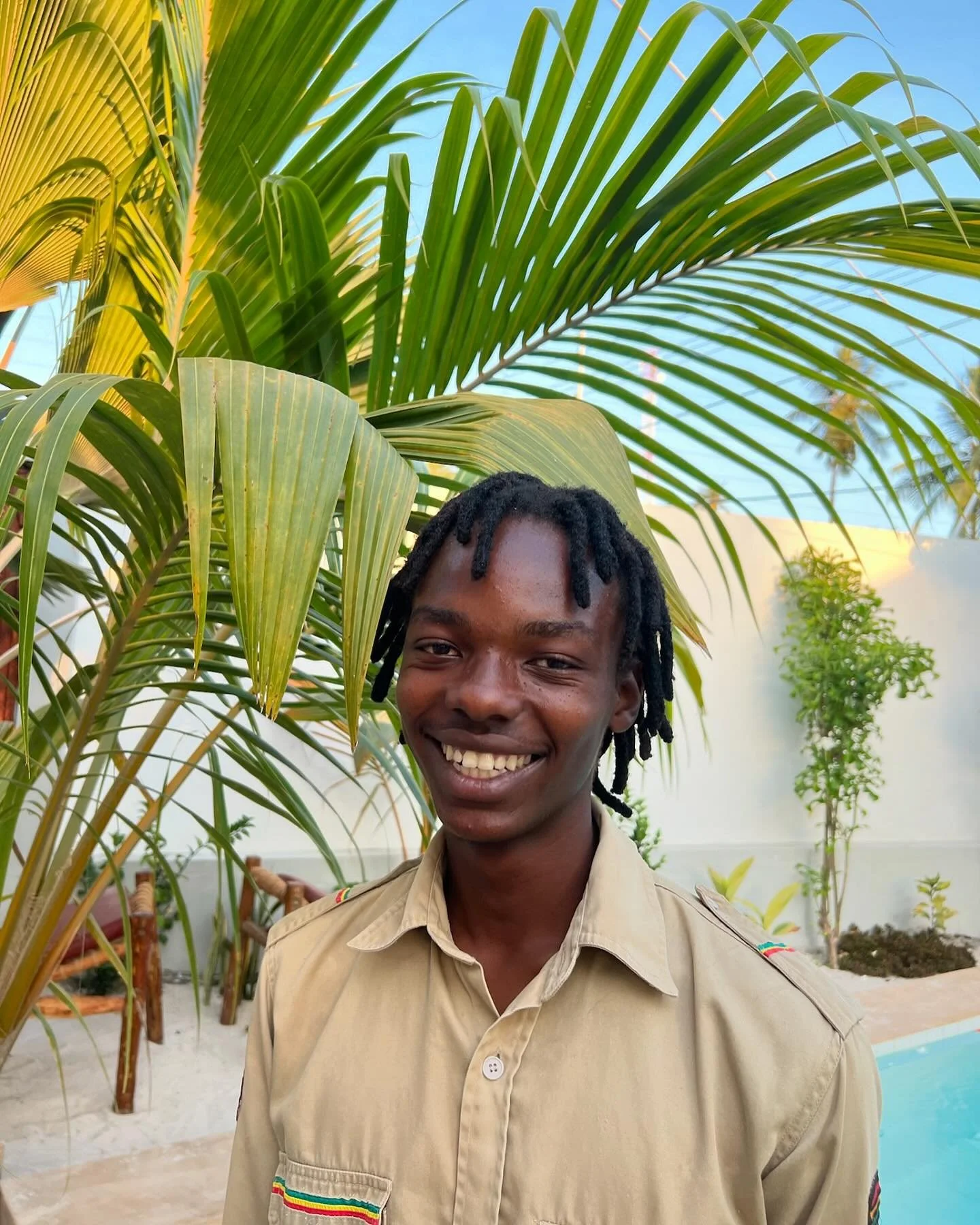 M&oslash;d Shabajuu👋🏾

Shaba har v&aelig;ret en uundv&aelig;rlig del af vores team i de sidste par &aring;r. Han er ikke bare s&oslash;d, charmerende og en sand hum&oslash;rspreder, men ogs&aring; vores helt egen &ldquo;alt-muligt-mand&rdquo;. Han 