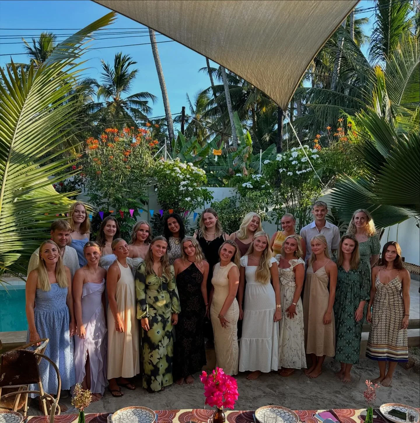 AF HJERTET TAK for den sidste m&aring;neds eventyr🌞🫶🏽 

Oktoberholdet er fl&oslash;jet fra reden og villaen f&oslash;les meget tom. Hold nu op en m&aring;ned det har v&aelig;ret fyldt med sk&oslash;nne oplevelser, h&oslash;je grin, dans, sang og f