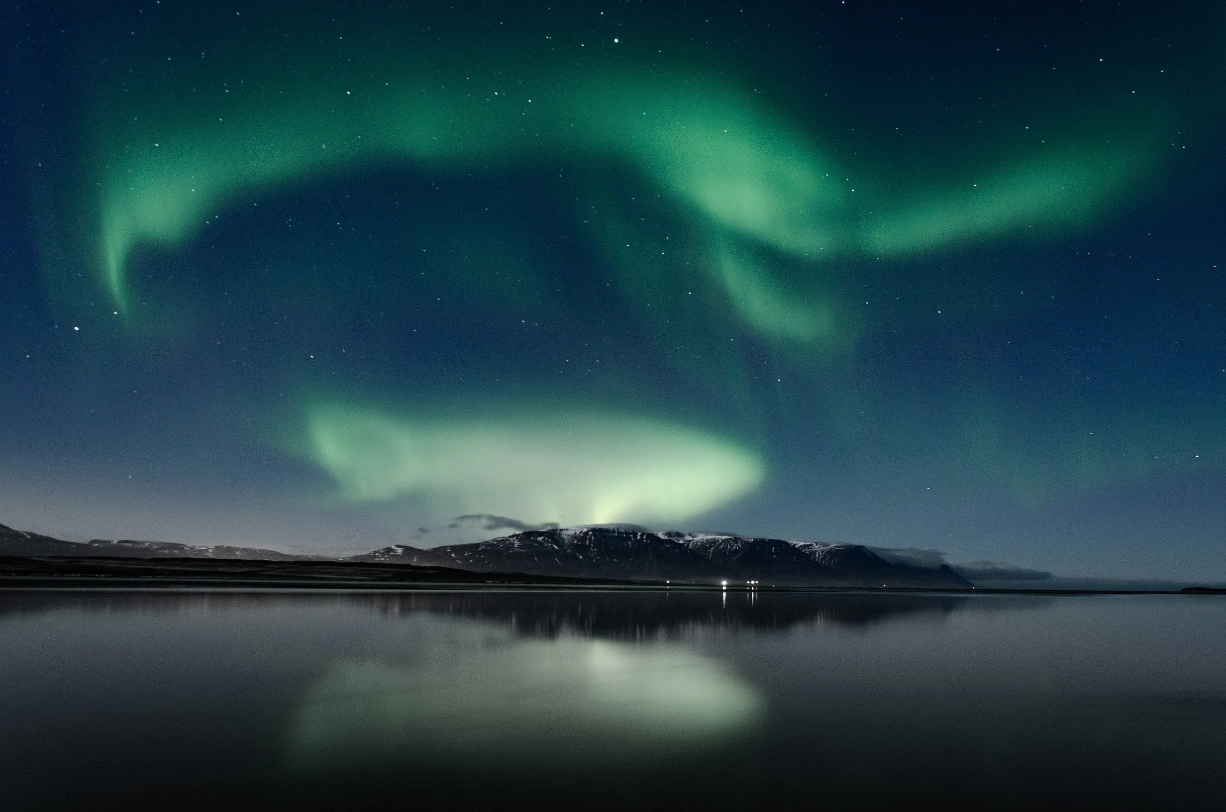voyage-photo-islande-montagne-aurore-boreale.jpg