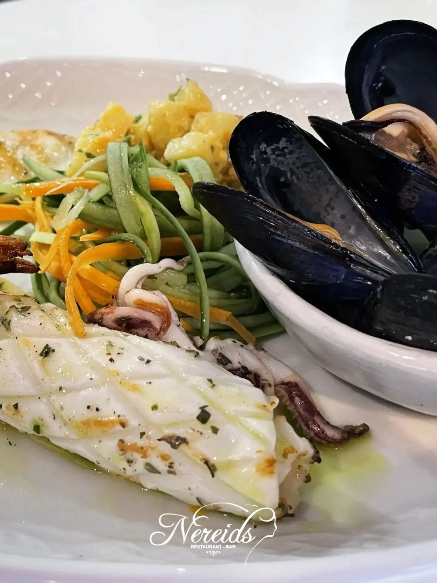 A taste of the sea, served with love. 🦐🦑

📍Paleokastritsa, Corfu
Reservations⤵️ https://nereids.restaurant/reservations

#nereidsrestaurantandbar #nereidscorfu #gardenrestaurant #mediterraneancuisine #summerincorfu