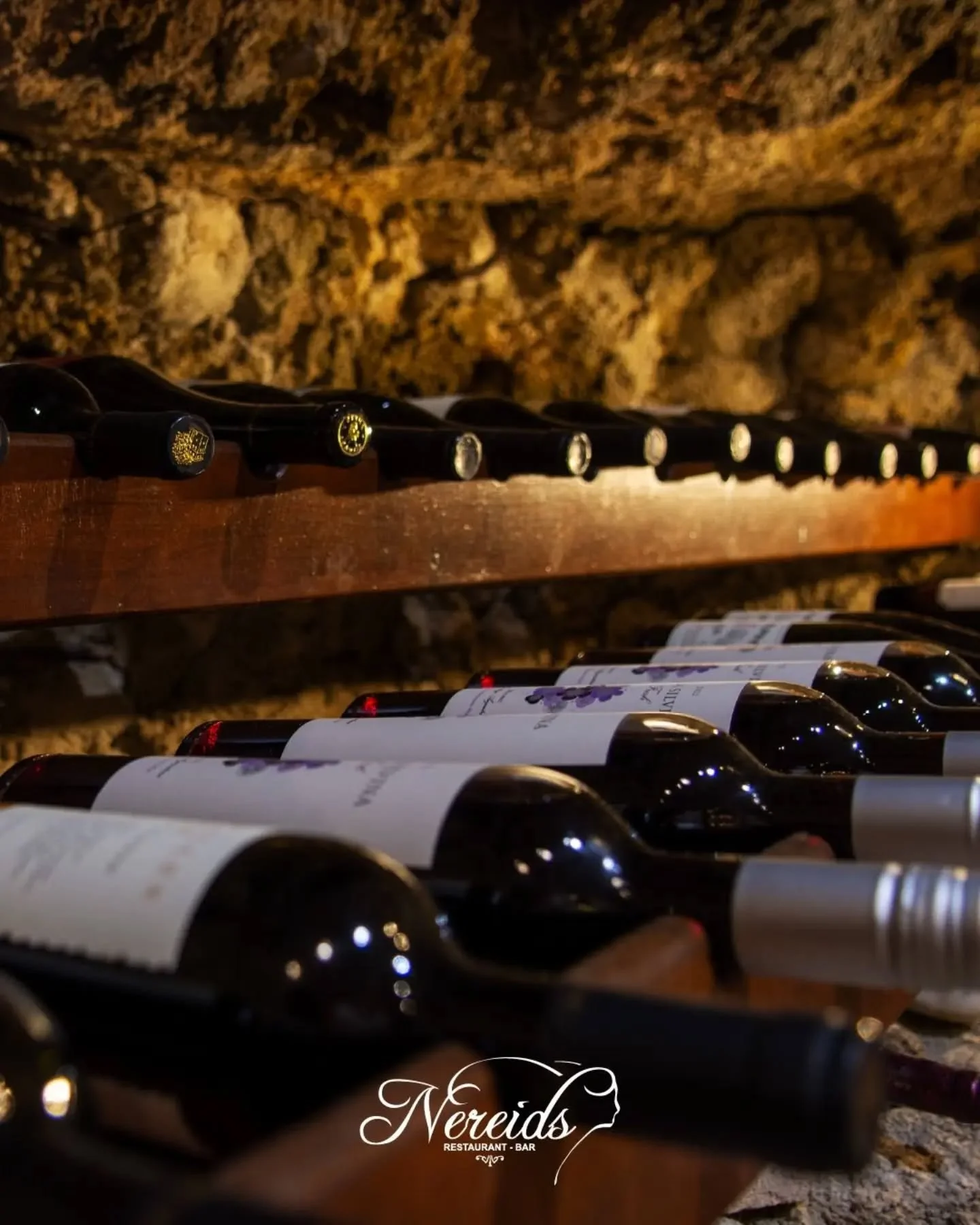🍷 A rainy Sunday is the perfect excuse for a good glass of wine!
Our extensive wine selection has something for every mood, every pairing, and every cozy moment.
Discover your next favorite bottle @nereids.restaurant!

📍Paleokastritsa, Corfu
Reserv