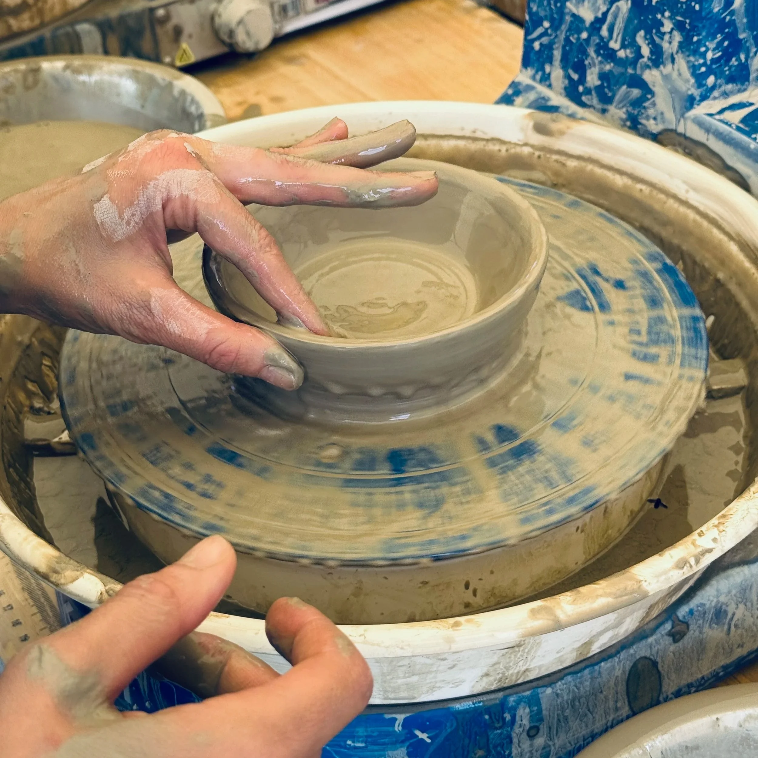 ABERGAVENNY FOOD FESTIVAL Pottery Wheel Taster Workshop