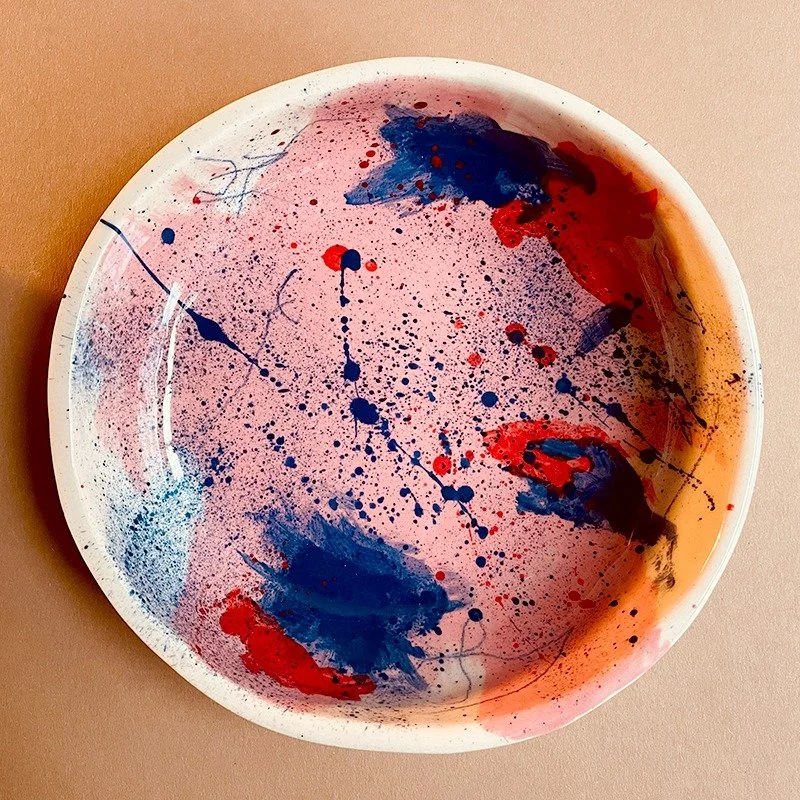 Neue Schalen in the shop

#keramikkunst #interiordesign #ceramics #farben #bunt #ceramicdecoration #keramikkunst #potterystudio #unique #mycolurfulworld #pottery #ceramictableware #ceramicartist #pottery #potterylove #homedecor #goodmood #colours #be