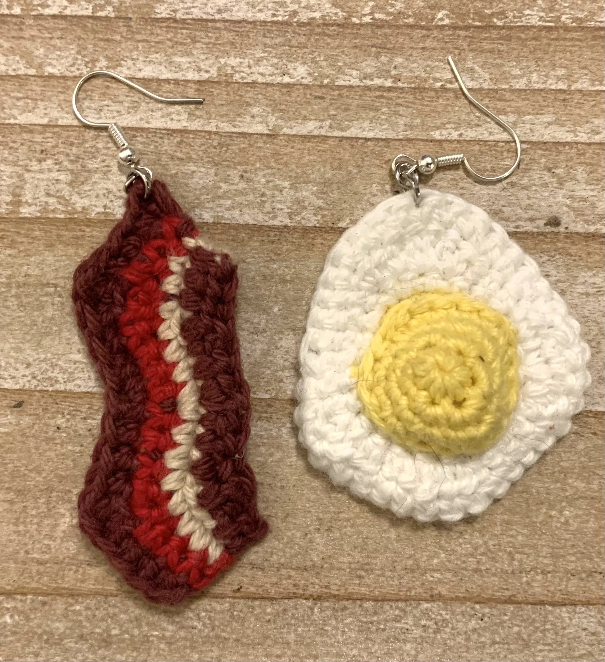 Bacon and Egg Earrings, 2022, original pattern crocheted in cotton.