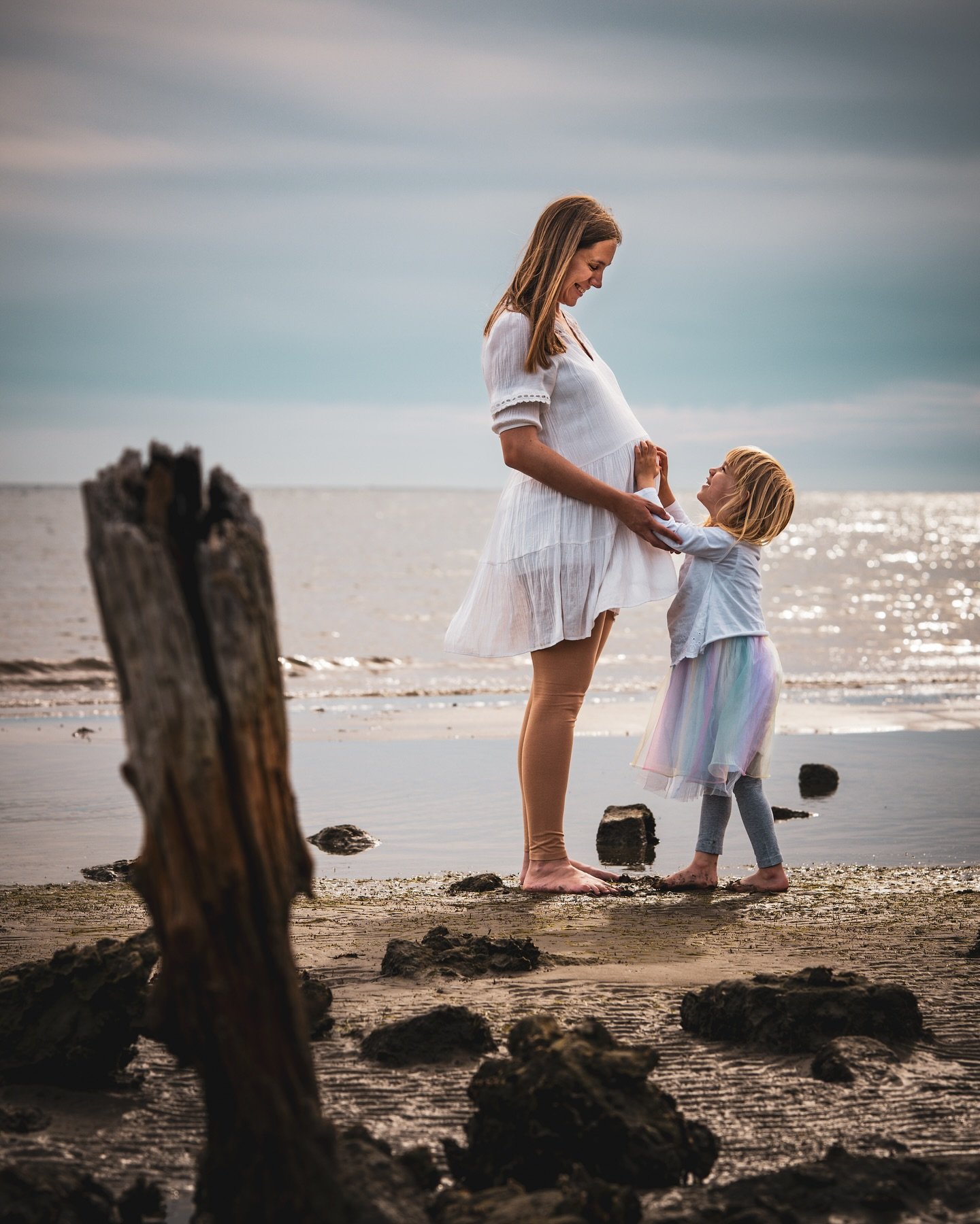 “A moment frozen in time, capturing the magic of motherhood and creating memories that will last a lifetime.” 🕊️💯
Truly what photography is all about, and why I alwas try to depict the depth of the feelings I get to see on photoshoots.